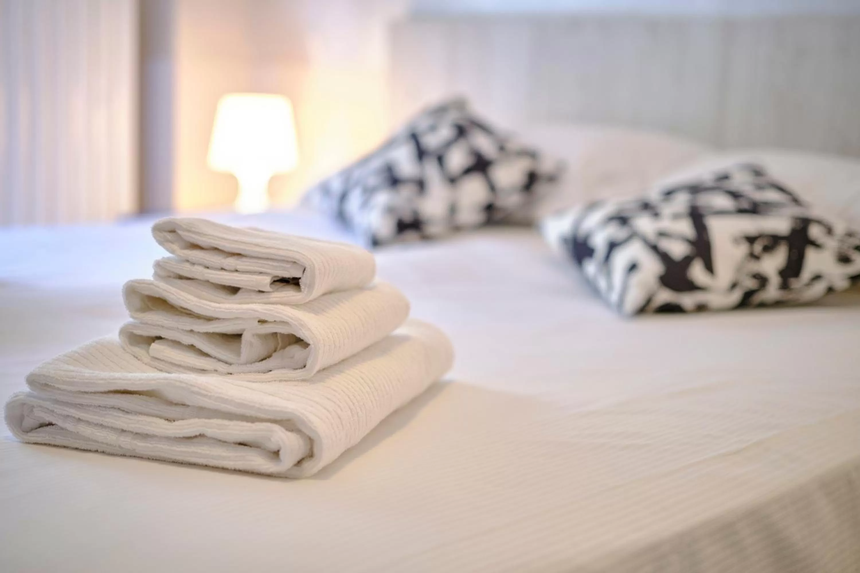 towels, Bed in HOTEL VITTORIA