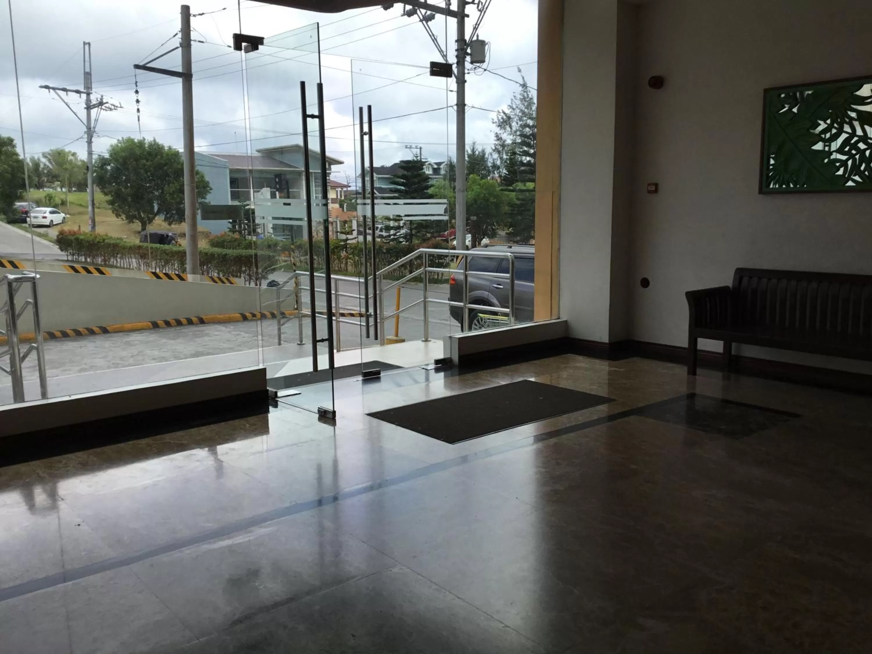 Condo with Free Swimming Pool & Viewing Deck