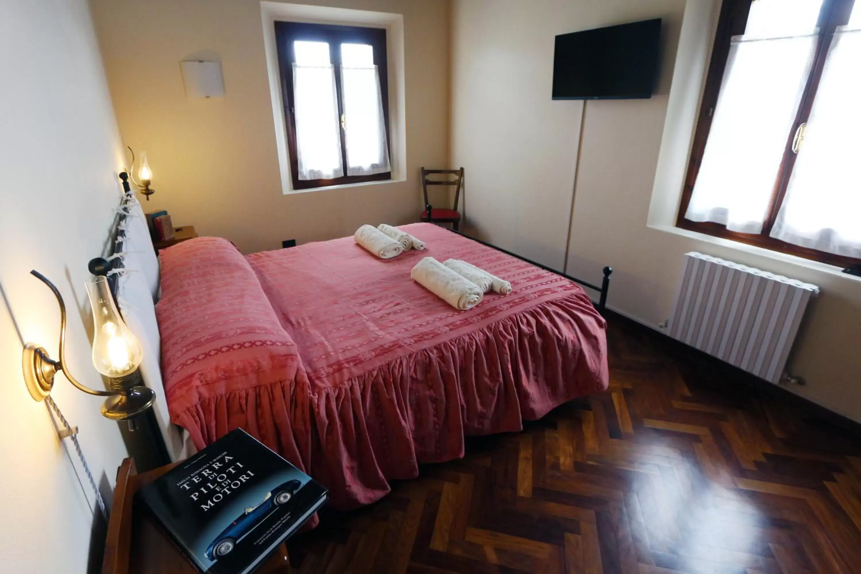 Deluxe King Room in B&B Le Noci di Feo Deluxe King Room in B&B Le Noci di Feo