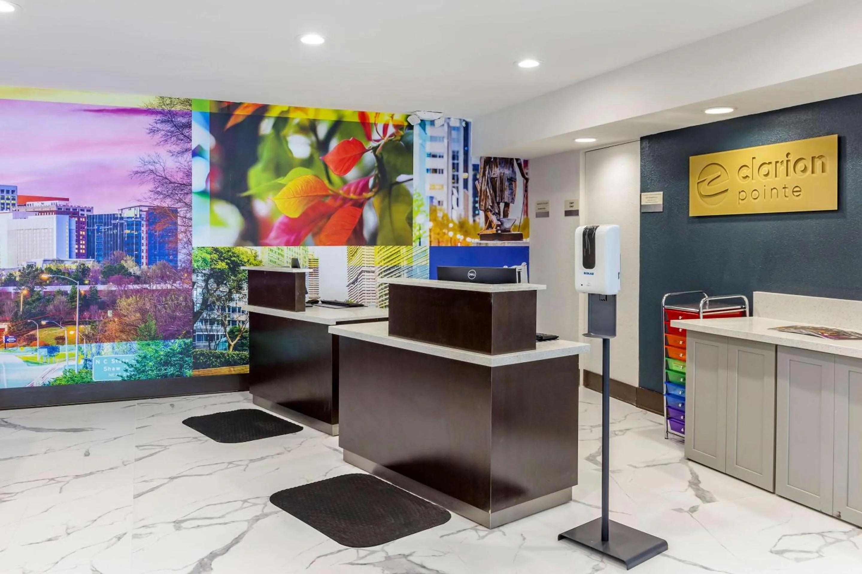 Lobby or reception in Clarion Pointe Raleigh Midtown