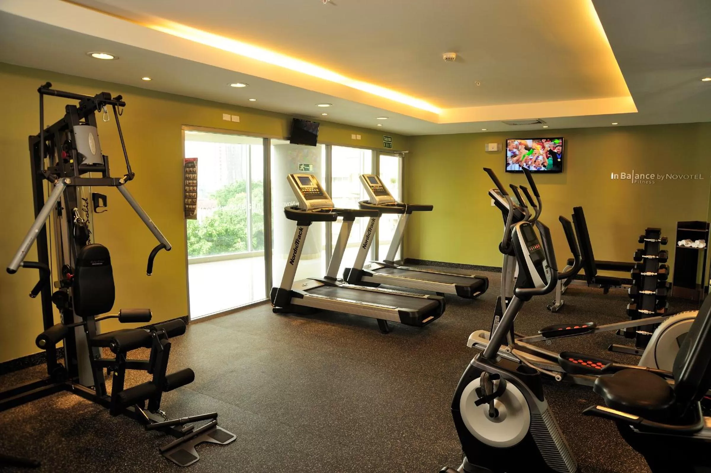 Fitness centre/facilities in Novotel Panama City
