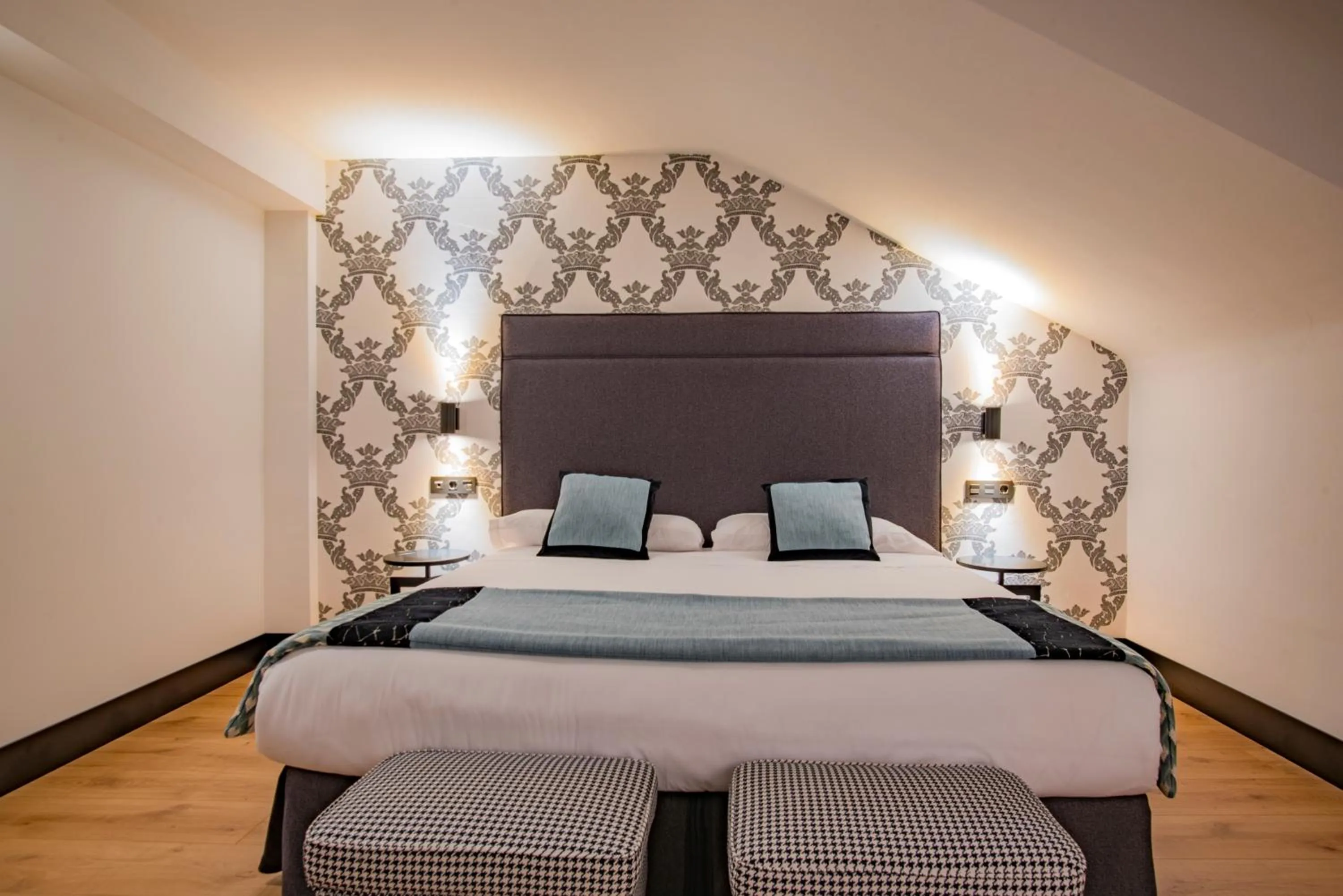 Superior Double or Twin Room with Parking in Hotel Mirador de la Cepada