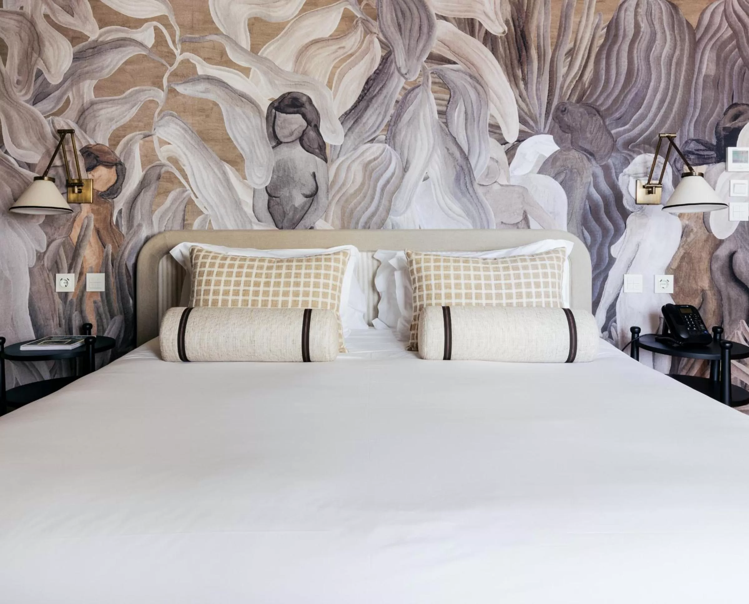 Bed in Hospes Infante Sagres Porto - Small Luxury Hotels Of The World