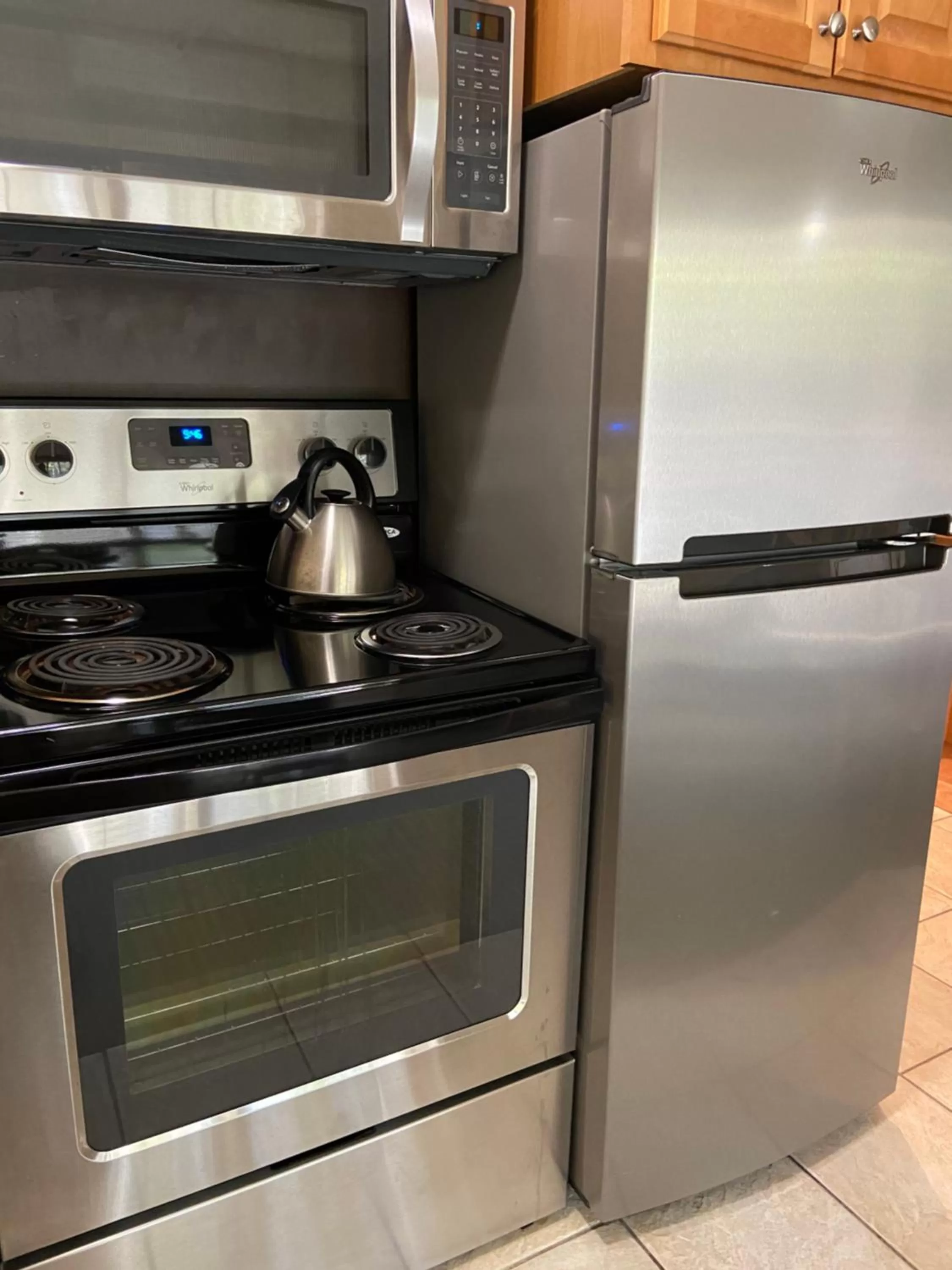 Kitchen or kitchenette in GetAways at Park Regency Resort