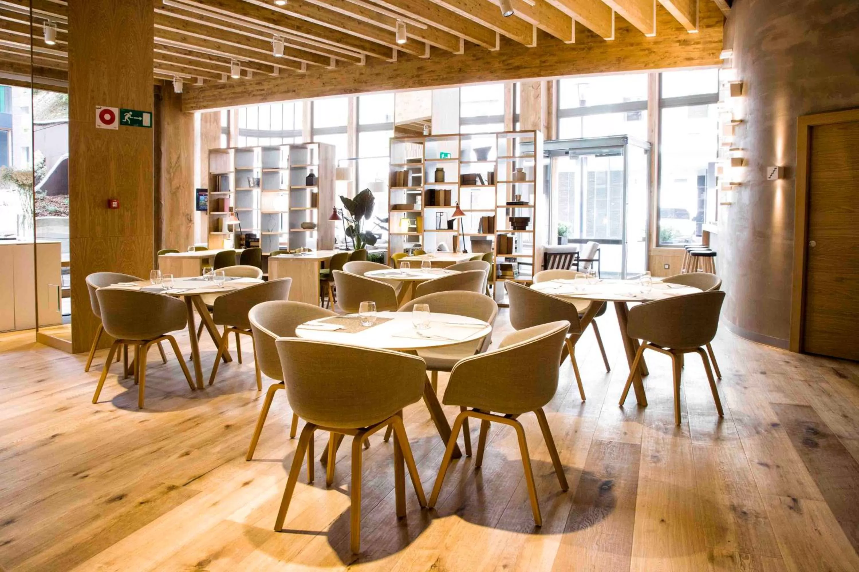 Restaurant/places to eat in Zenit San Sebastián