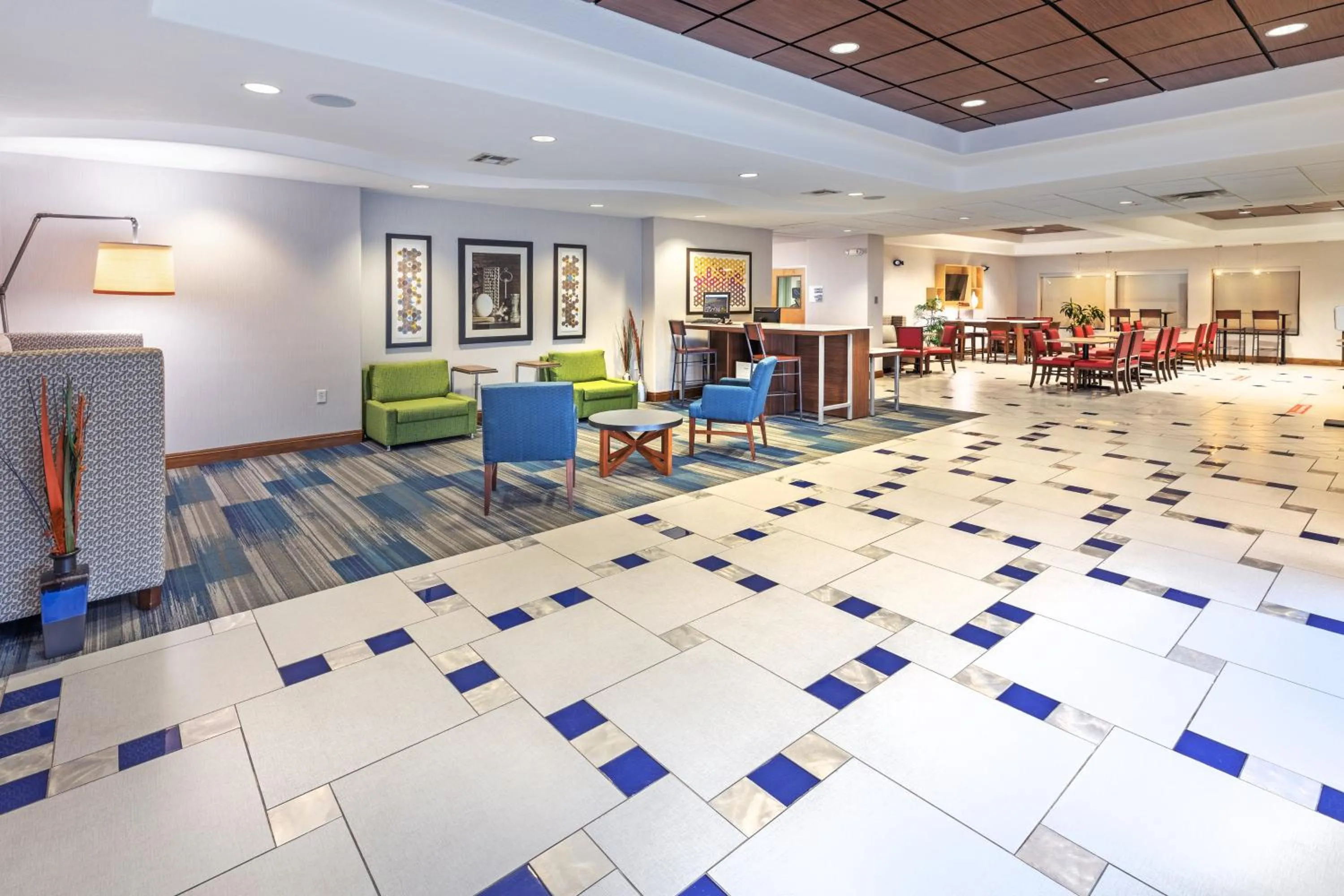 Property building in Holiday Inn Express Hotel & Suites Austin NE-Hutto by IHG