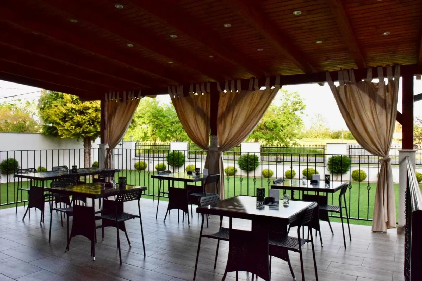 Garden view in Hotel Lotus