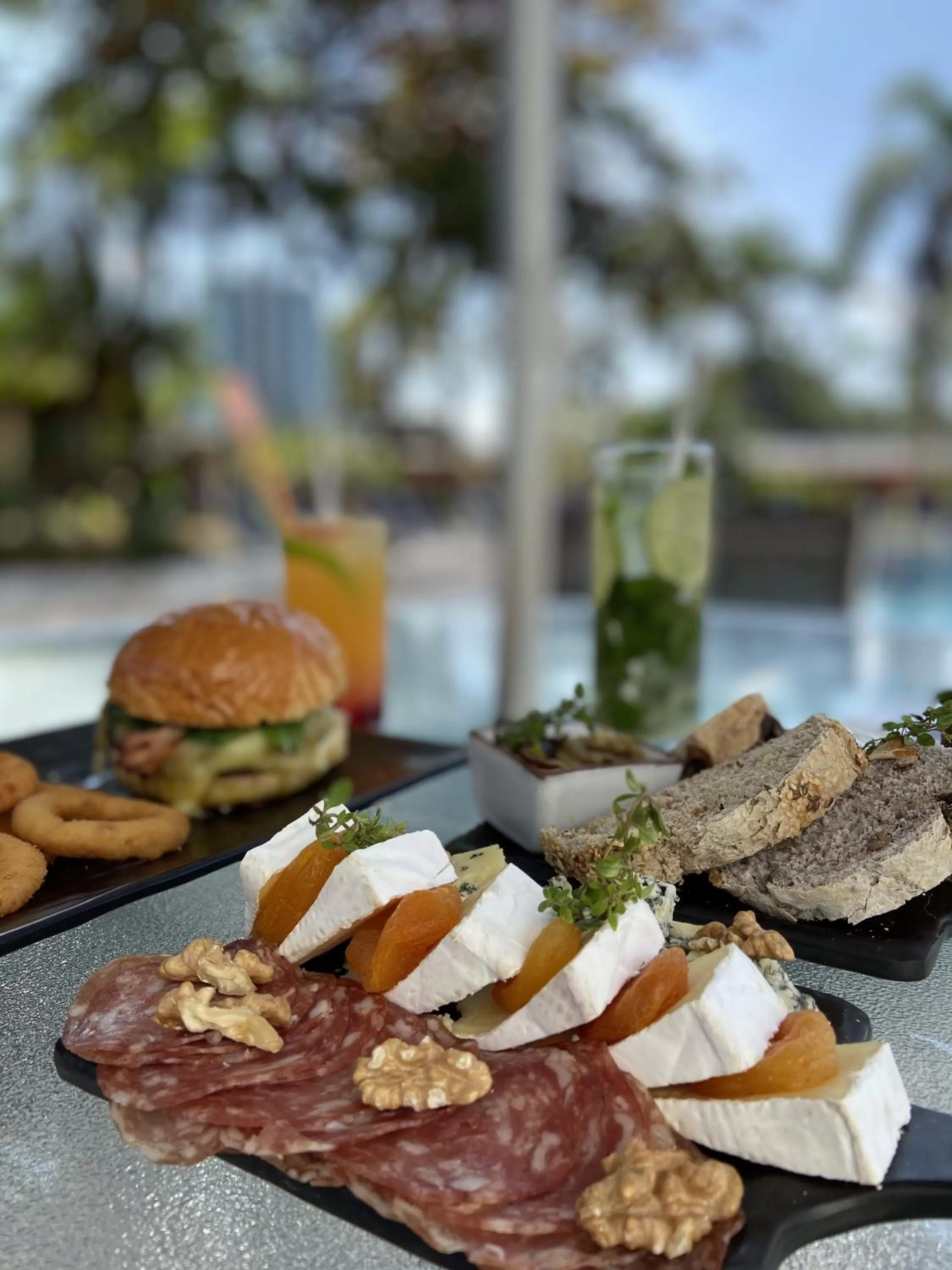 Restaurant/places to eat in Novotel Sao Jose dos Campos