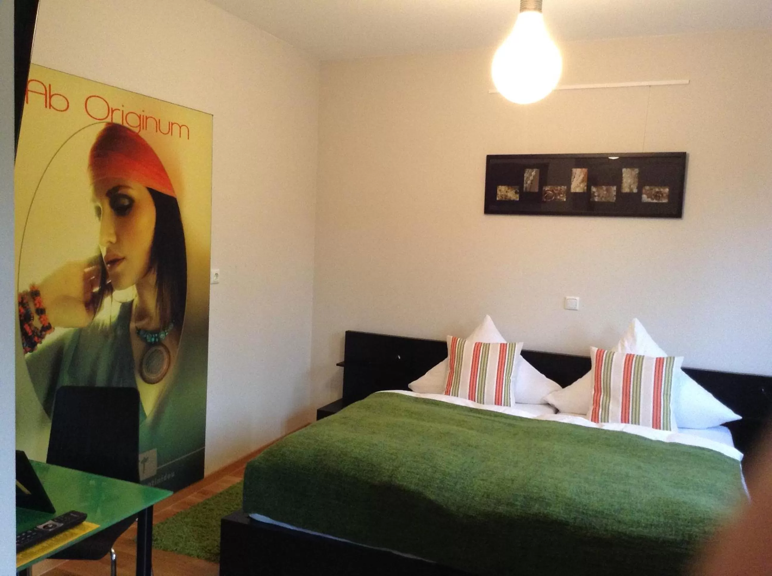 Photo of the whole room, Bed in Scheid´s Hotel – Restaurant