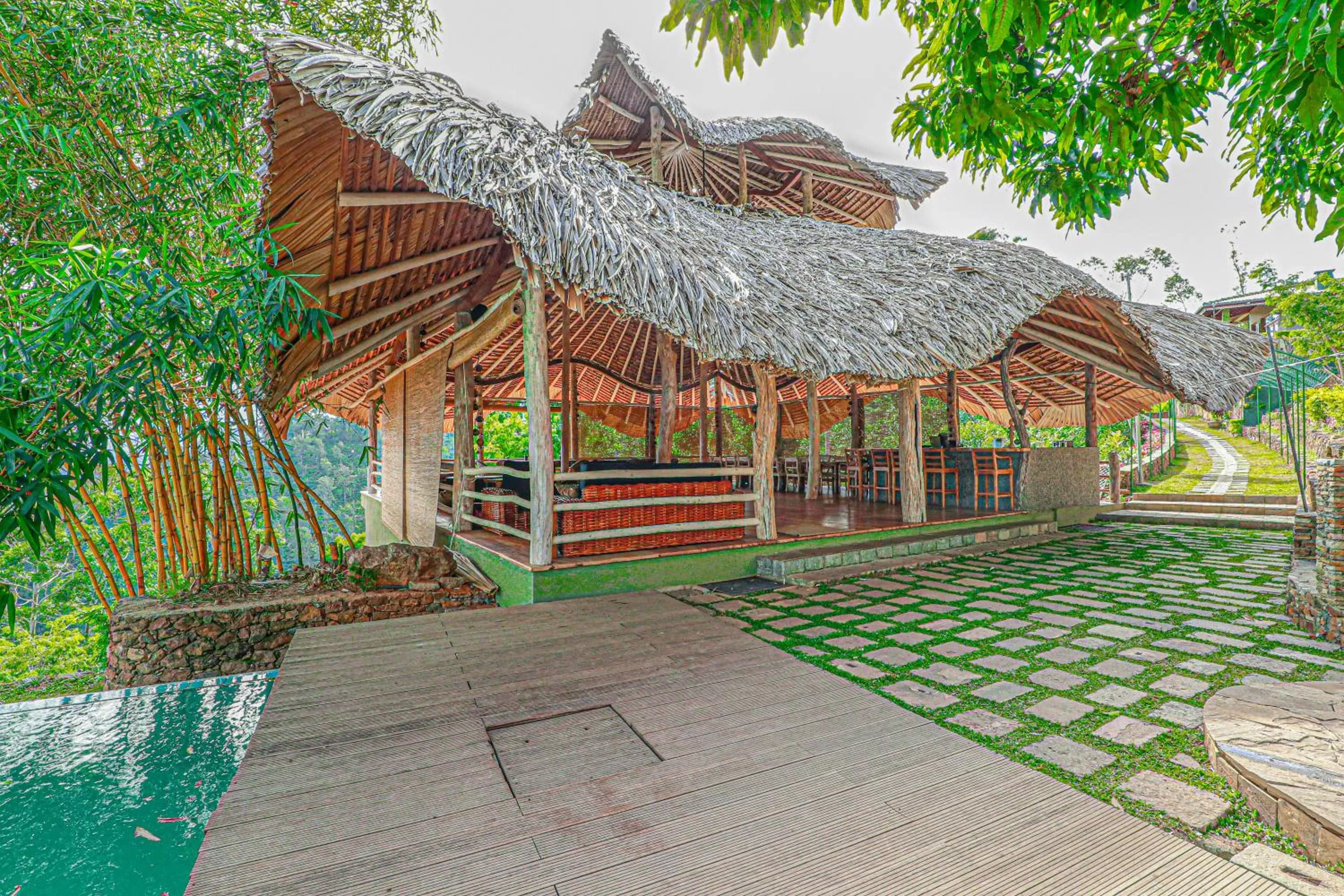 Restaurant/places to eat in CHILL VILLE, VIEW POINT HOTEL