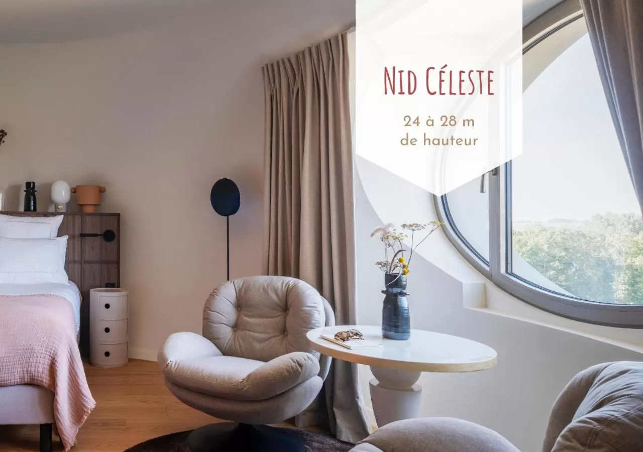 Photo of the whole room, Bed in L'EssenCiel