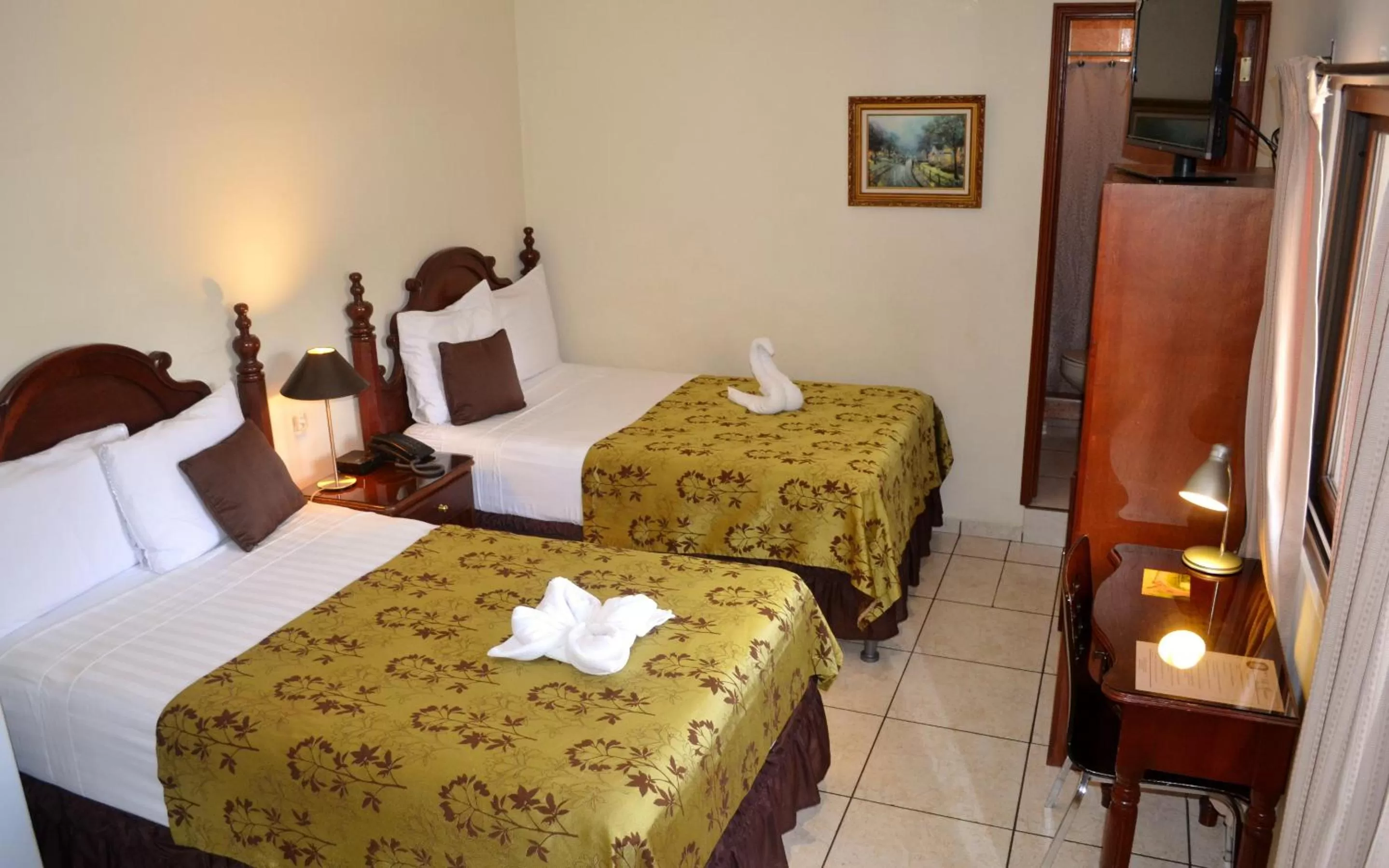 Bed in Hotel Villa Florencia Zona Rosa