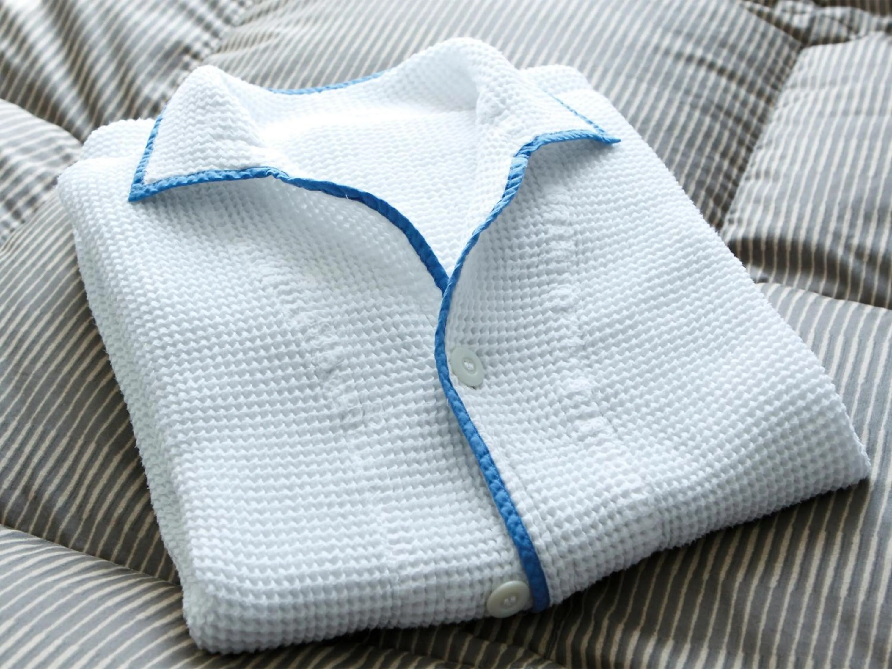 Decorative detail, Bed in Comfort Inn Tokyo Roppongi