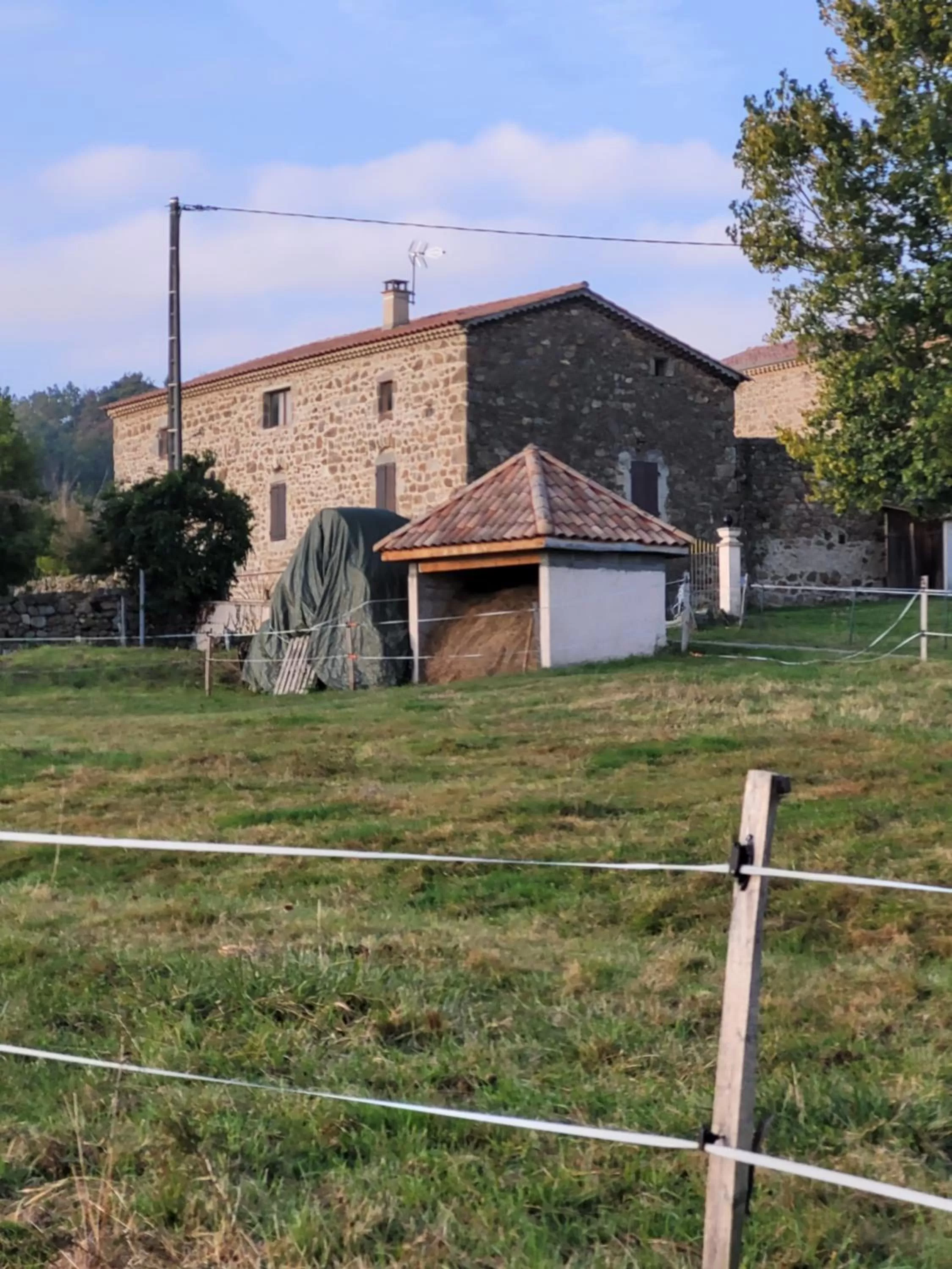Property building in Ferme de la Combe