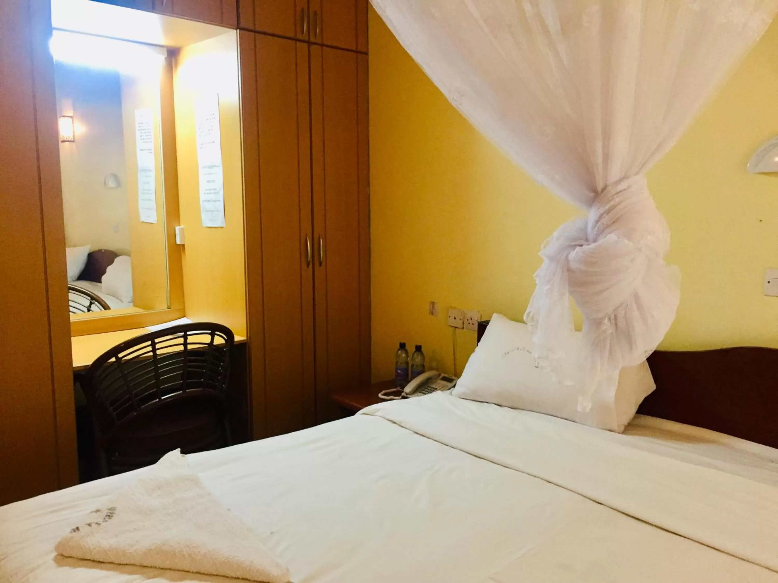 Bed in Vienna Woods Hotel Nakuru