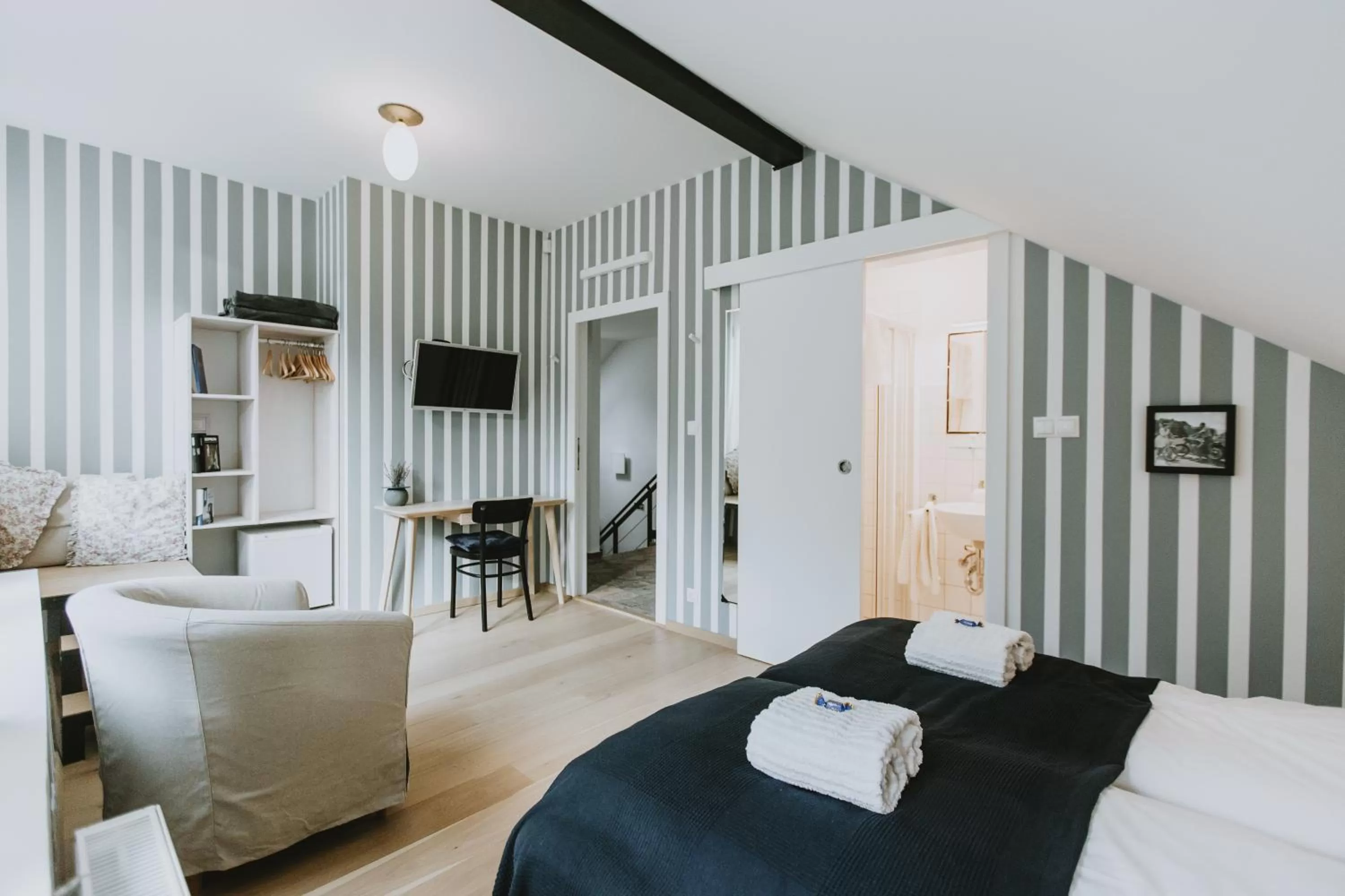 Photo of the whole room in Villa Mimi