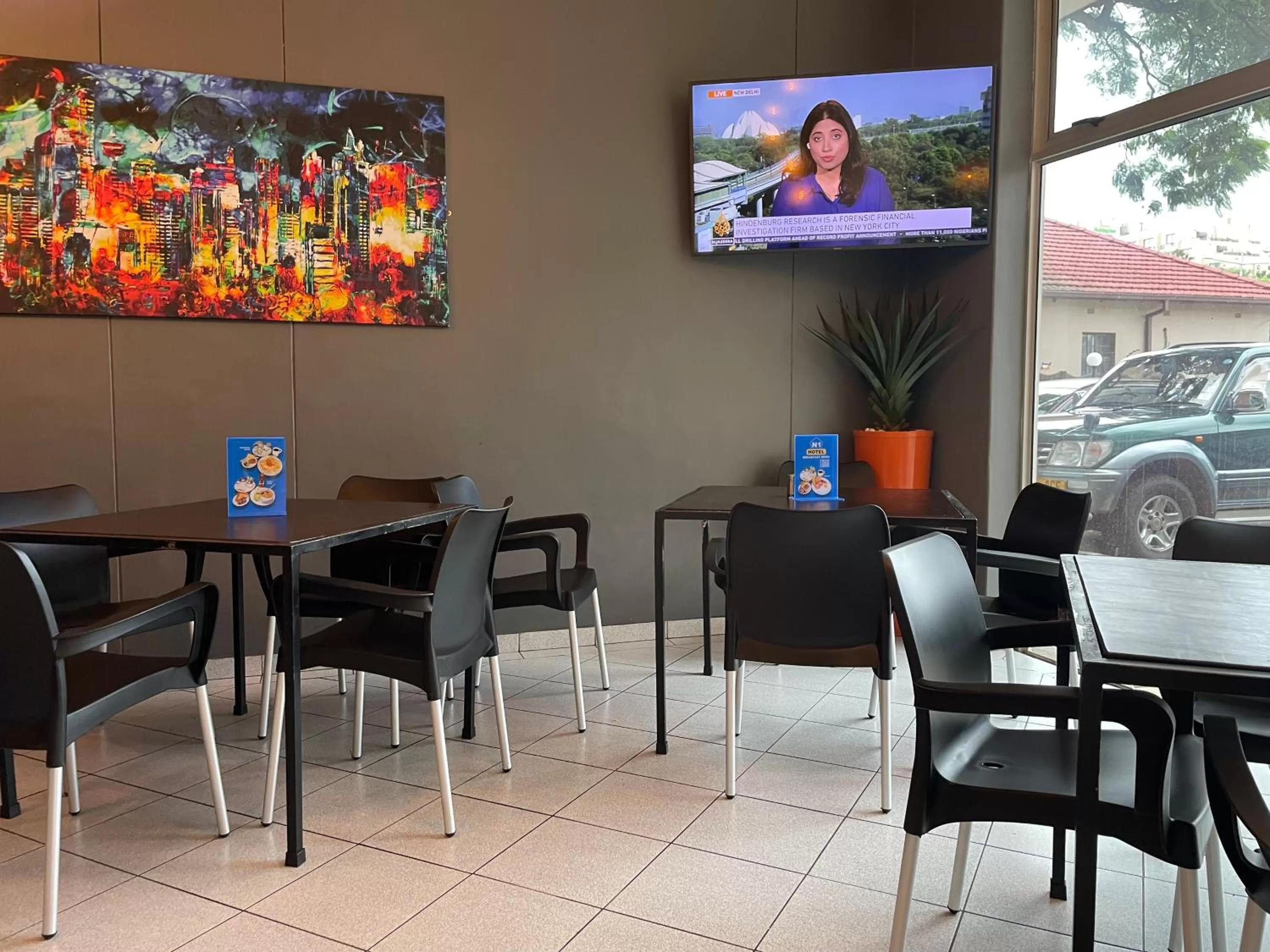 Restaurant/places to eat in N1 Hotel Samora Machel Harare