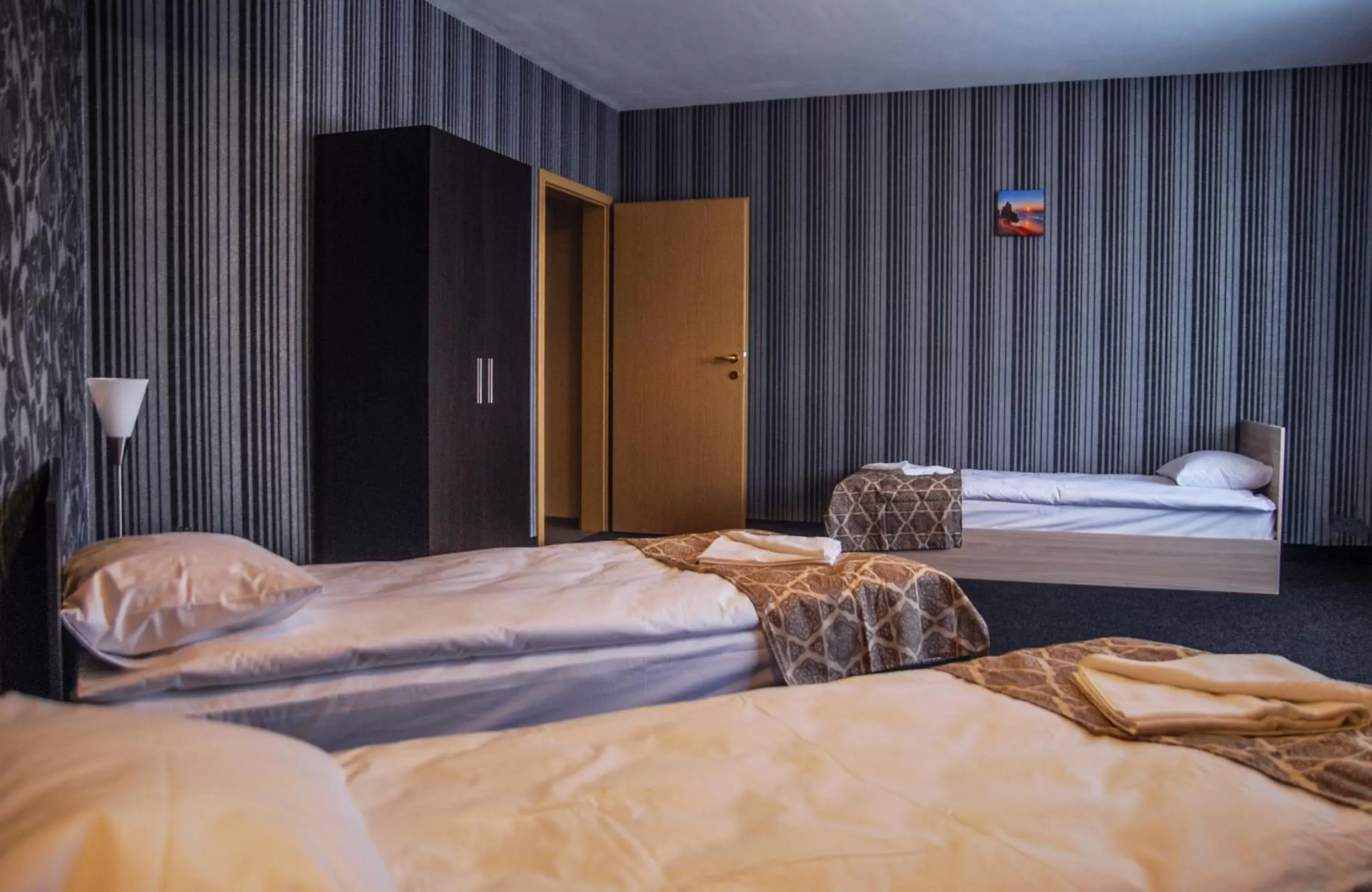 Triple Room without Balcony in Elite Spetema Hotel Triple Room without Balcony in Elite Spetema Hotel