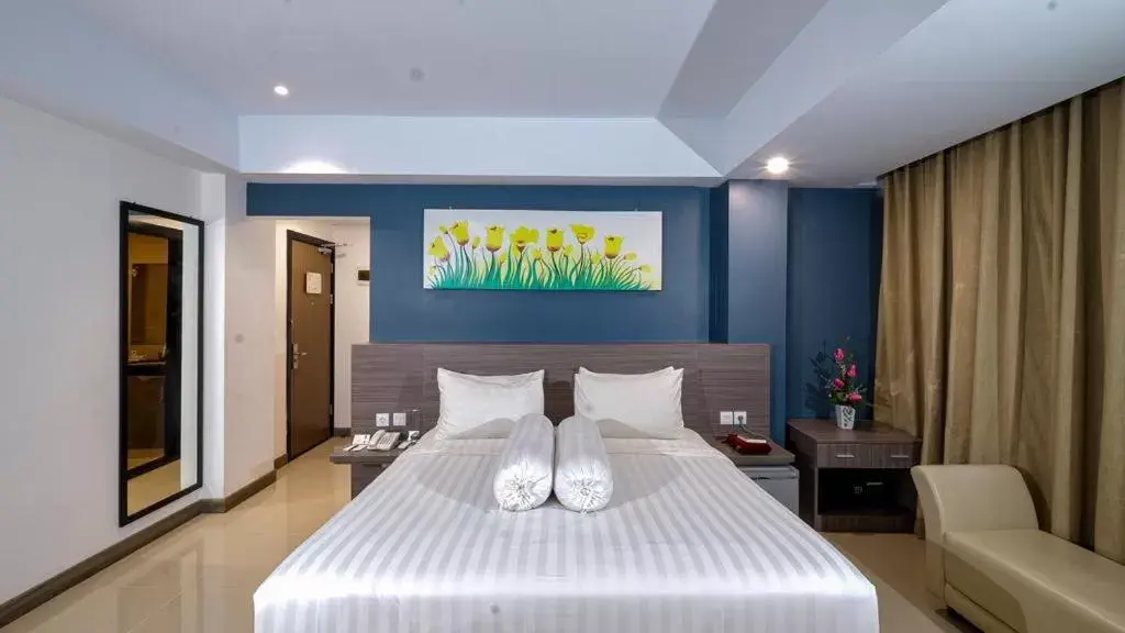 Business King Room - Smoking in Ayani Hotel Banda Aceh Business King Room - Smoking in Ayani Hotel Banda Aceh