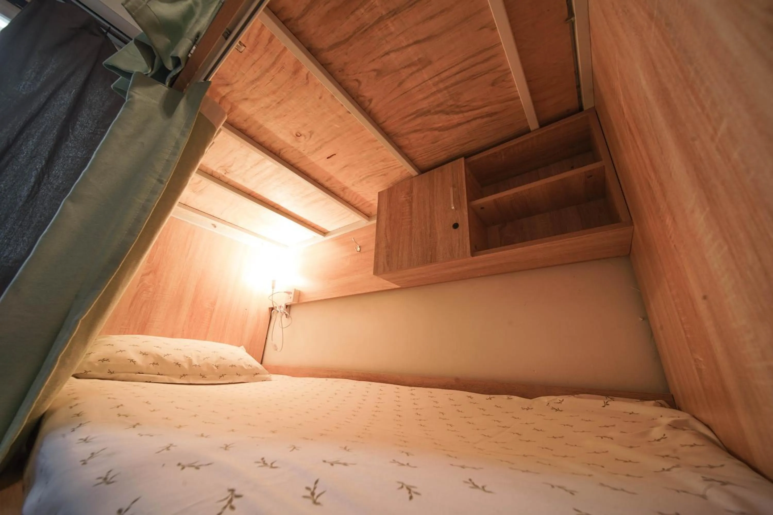 bunk bed, Bed in Chengdu Mix Hostel Backpackers