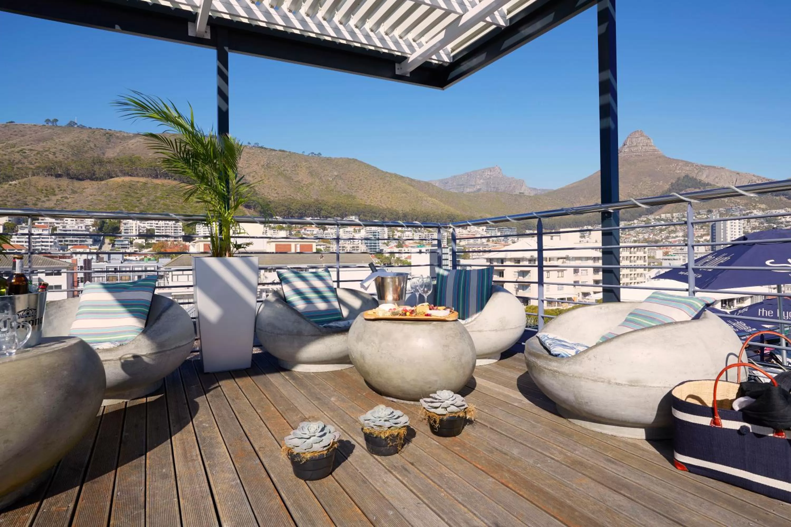 Balcony/Terrace in The Hyde All Suite Hotel