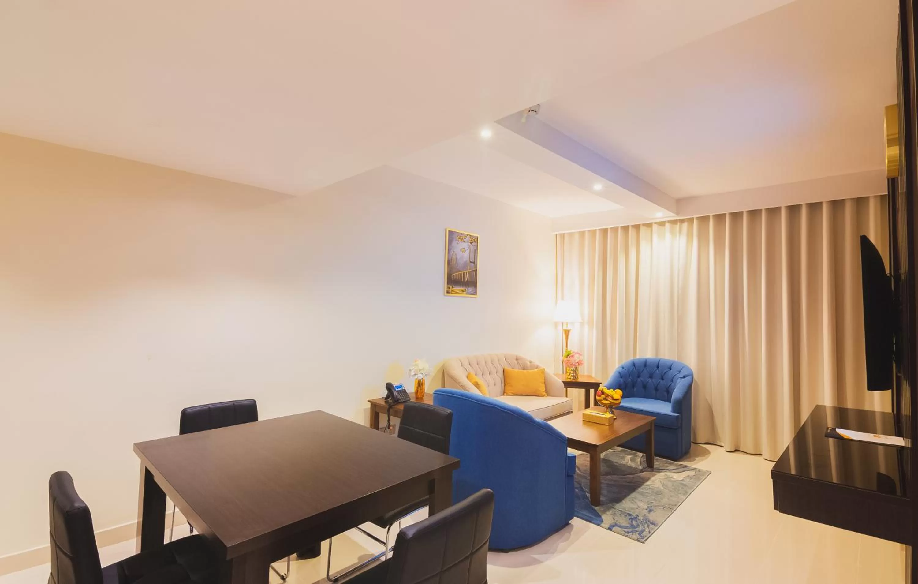 Living room in Golden Ship Hotel