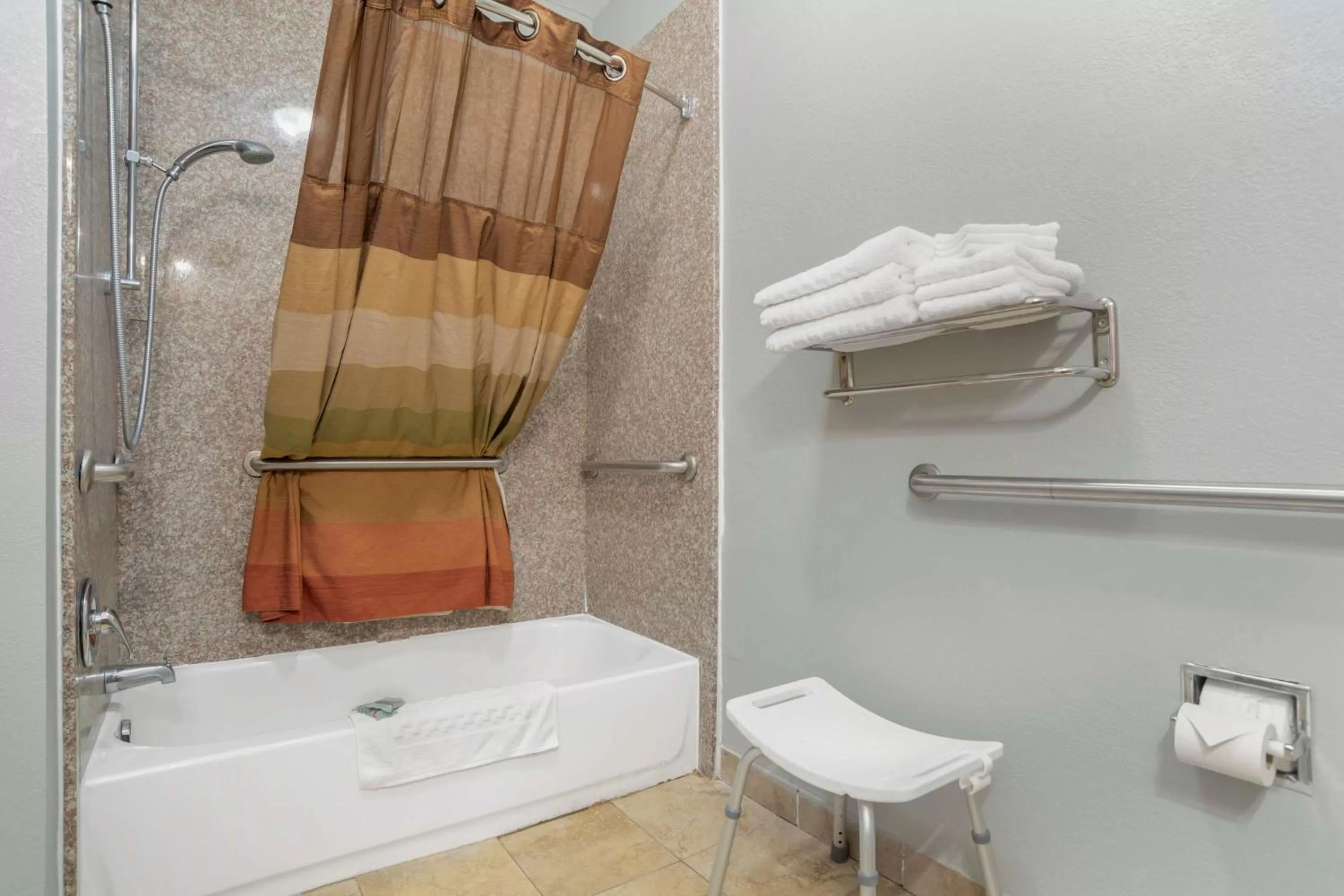 Bathroom in Best Western Wakulla Inn & Suites