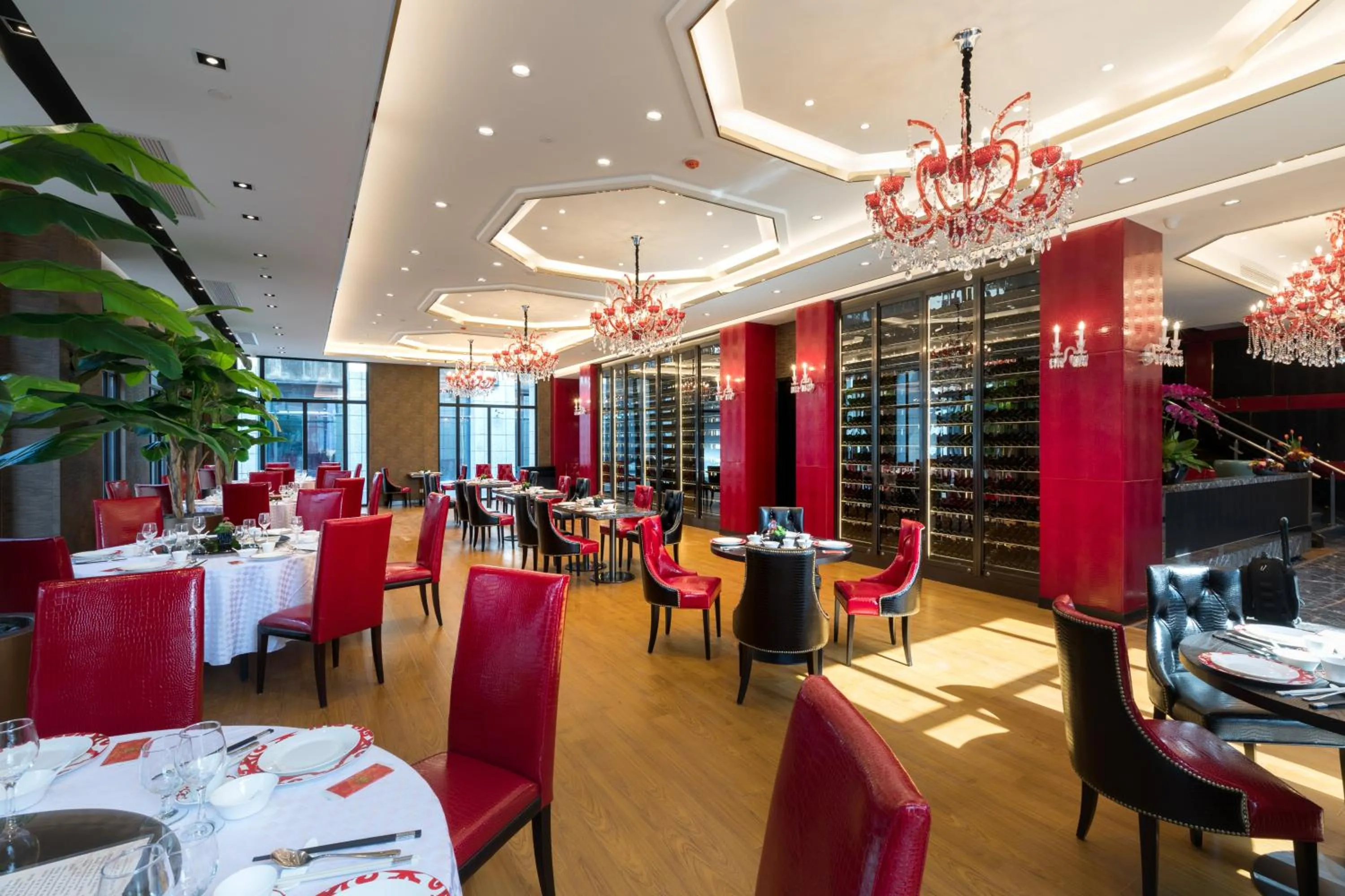 Restaurant/places to eat in Crowne Plaza Shanghai Jinshan by IHG