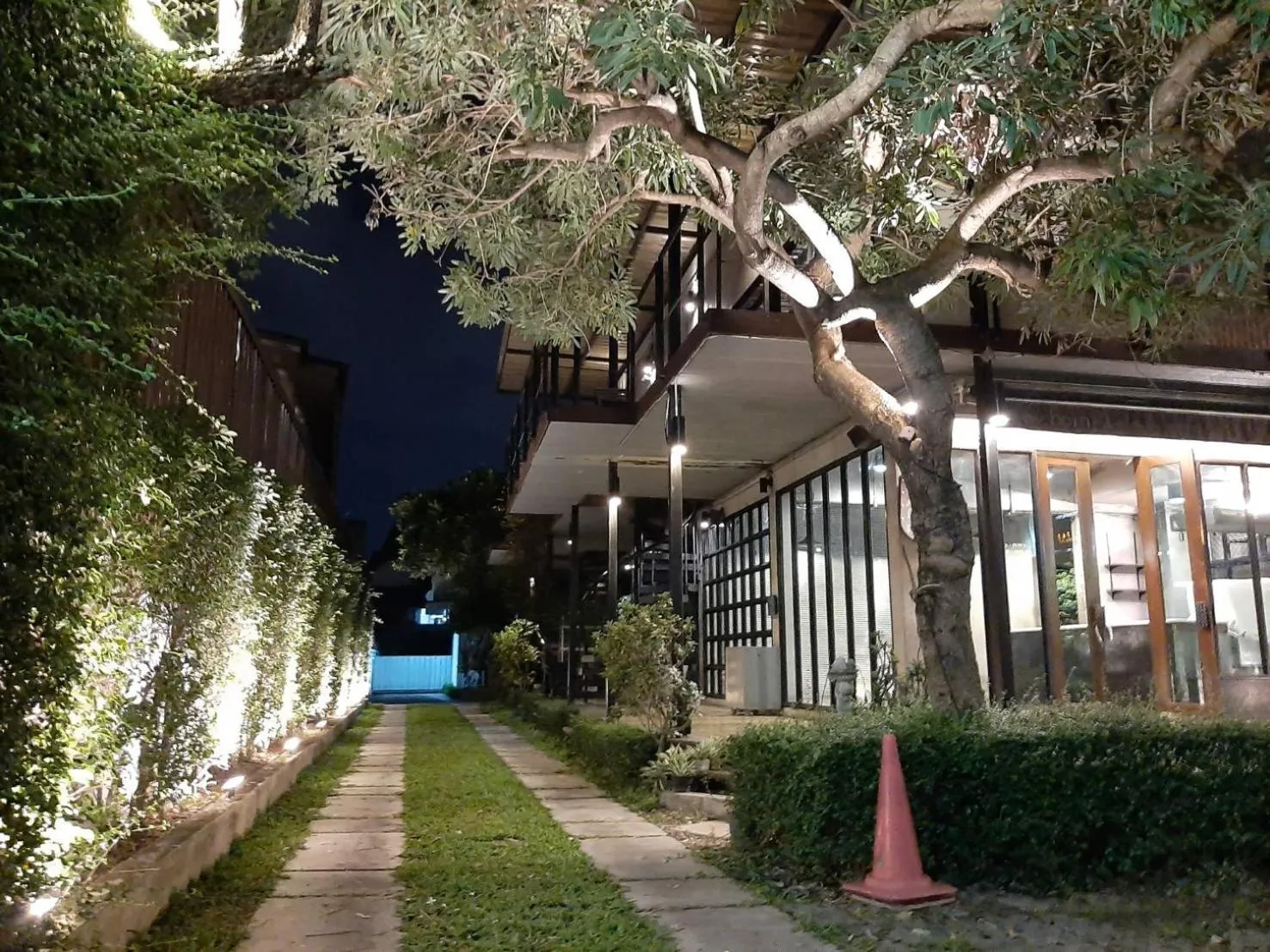 Property Building in BED STOP Hotel Chiangmai