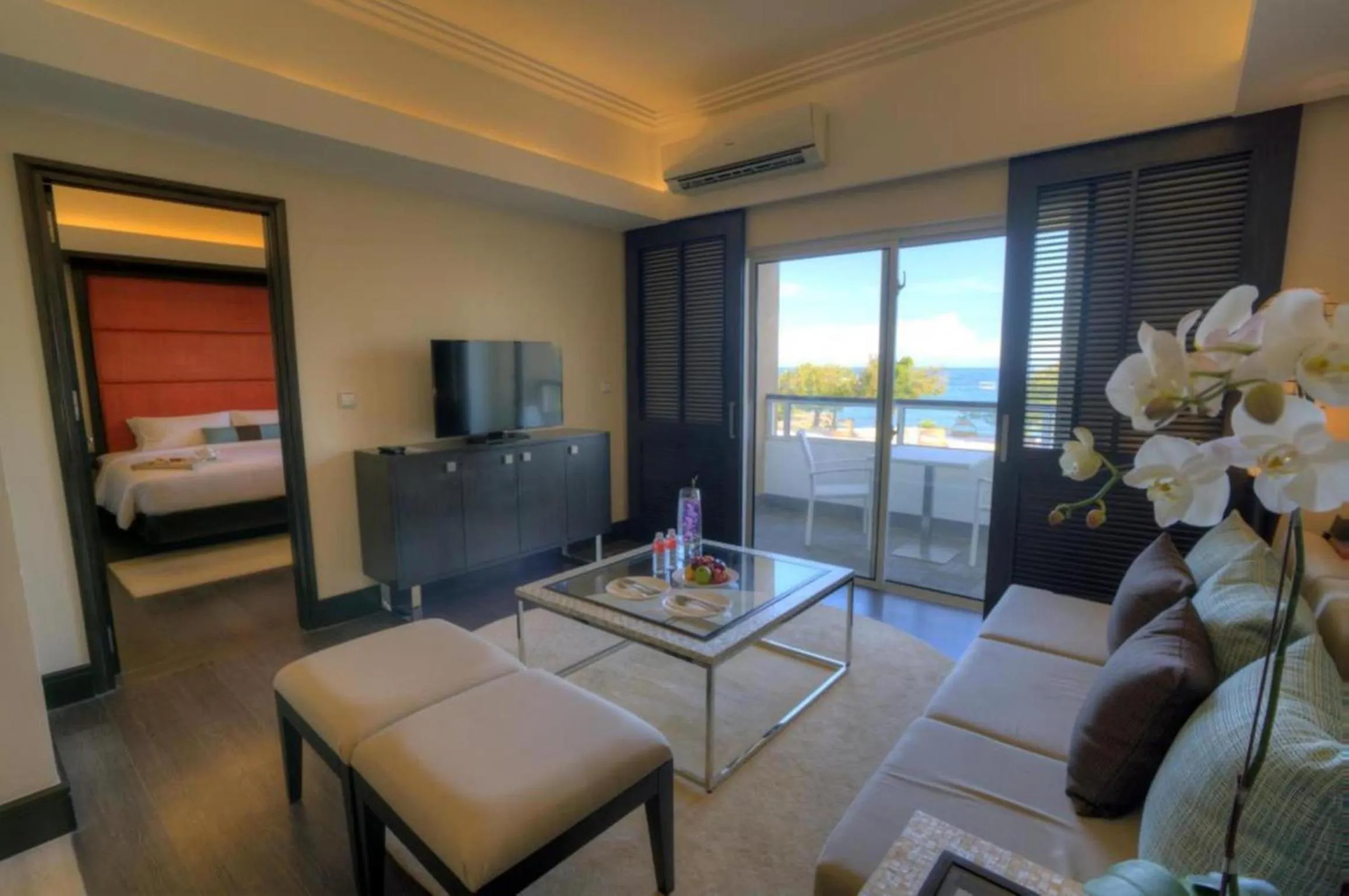 Sea view, Bed in BE Grand Resort, Bohol