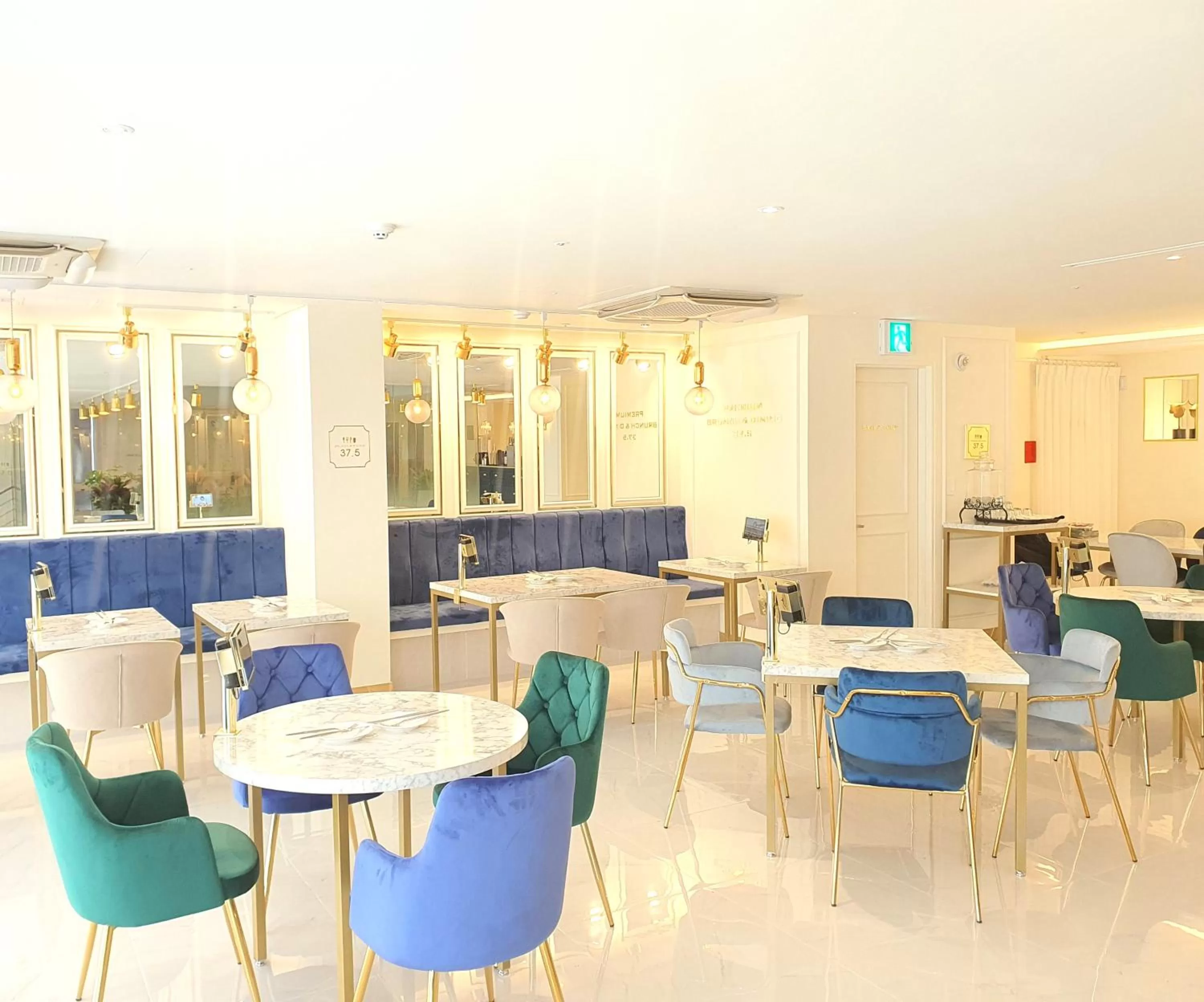 Restaurant/places to eat in Days Hotel by Wyndham Seoul Myeongdong