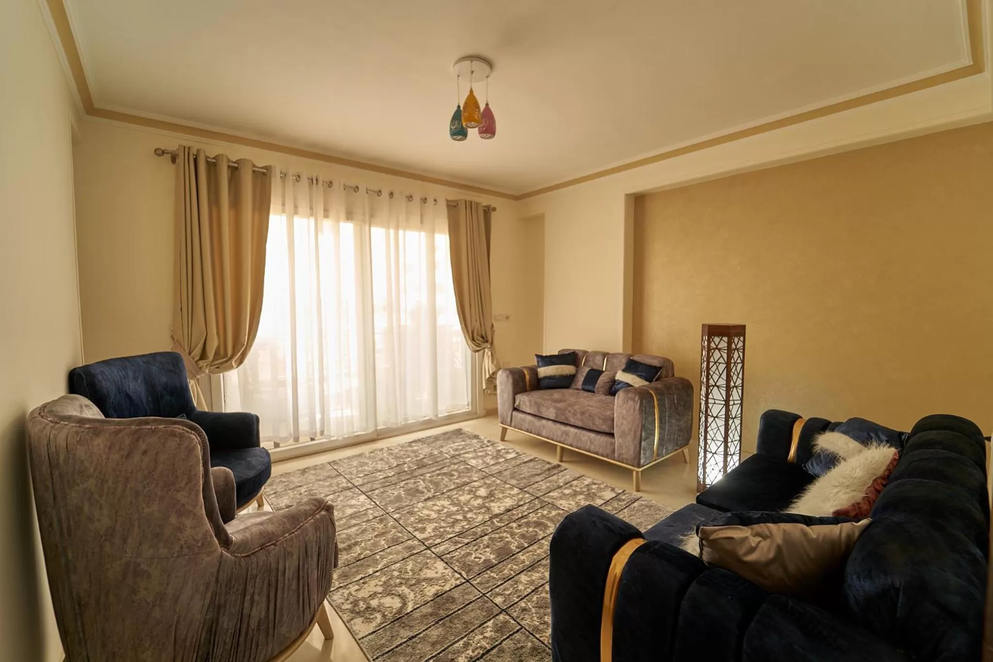 Seating area in Gardenia Inn Hotel