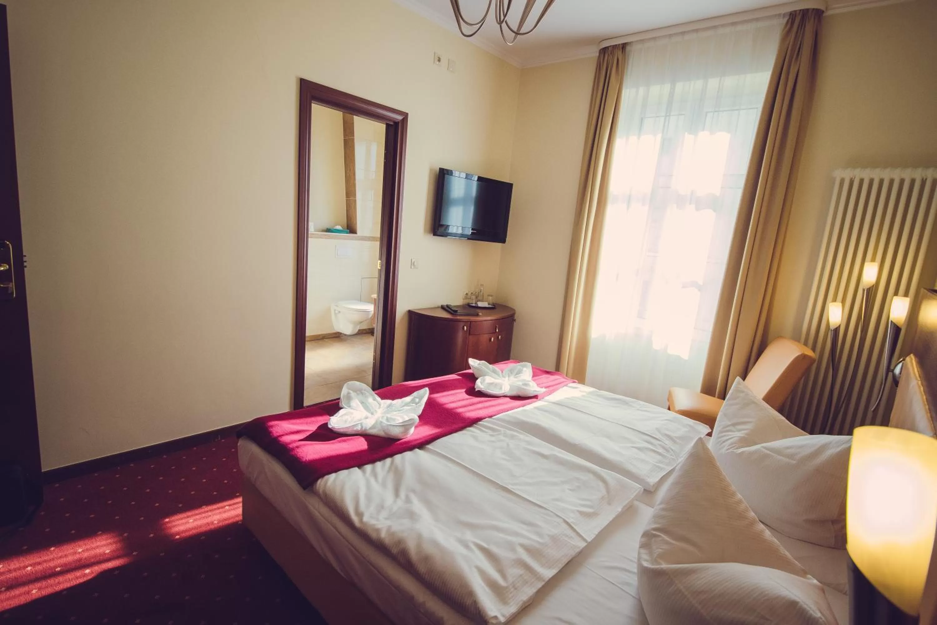 Photo of the whole room, Bed in Hotel Arena City
