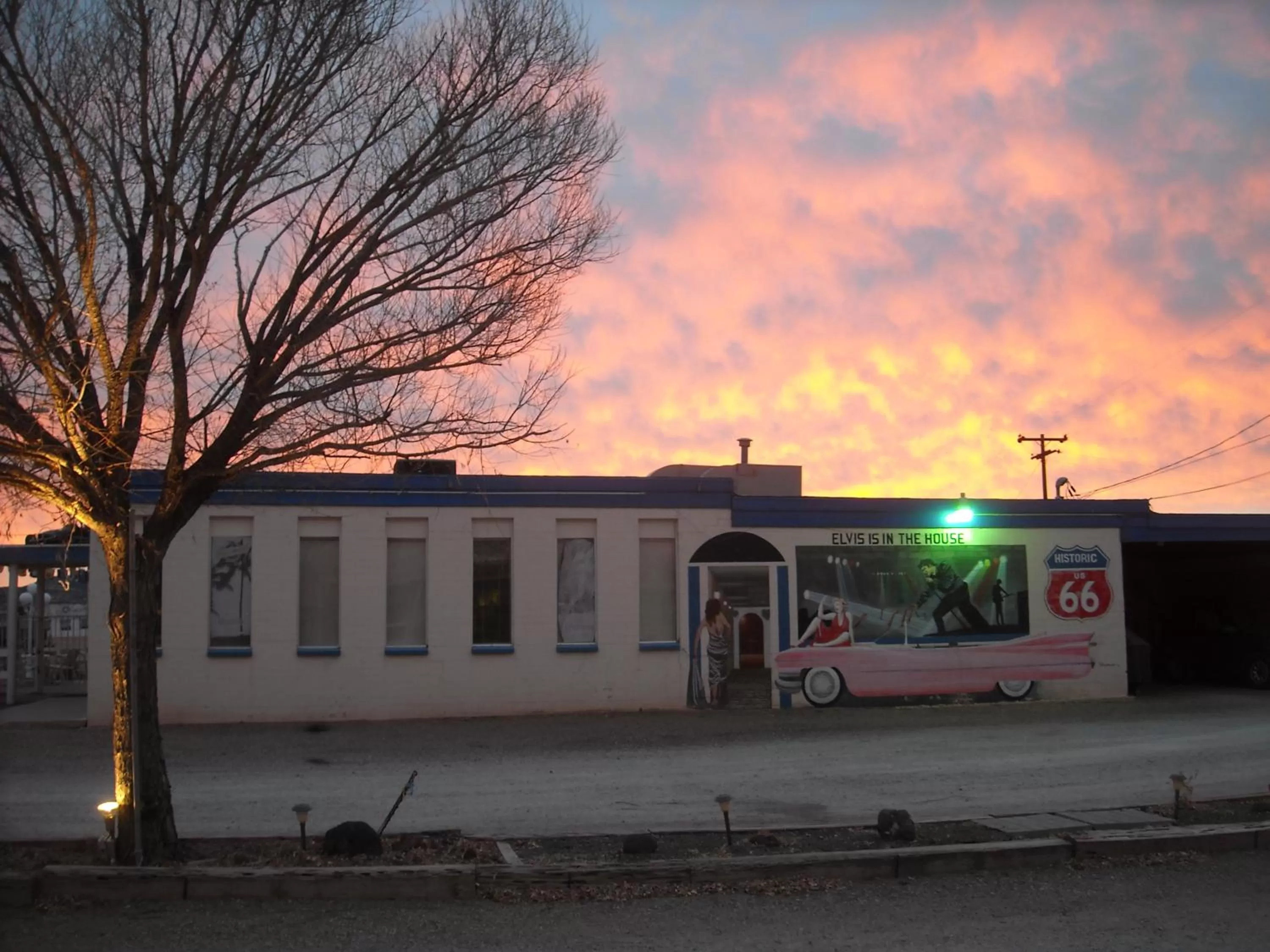 Decorative detail, Property Building in Stagecoach 66 Motel