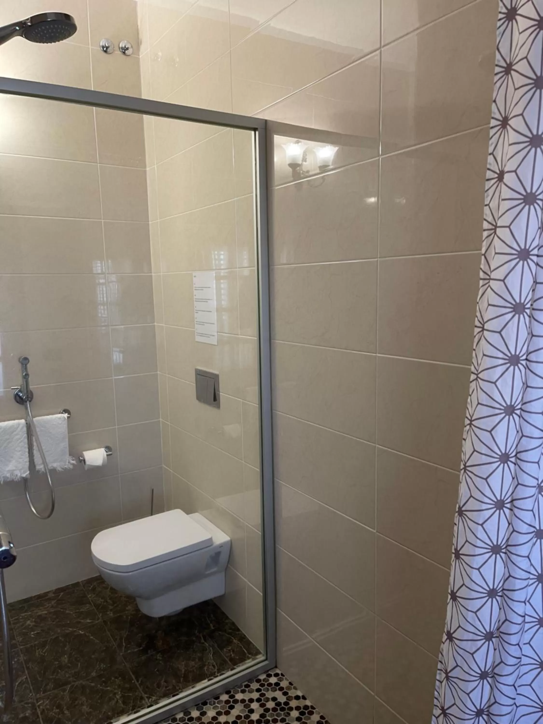 Shower, Bathroom in Il Sogno di Gio della Laguna