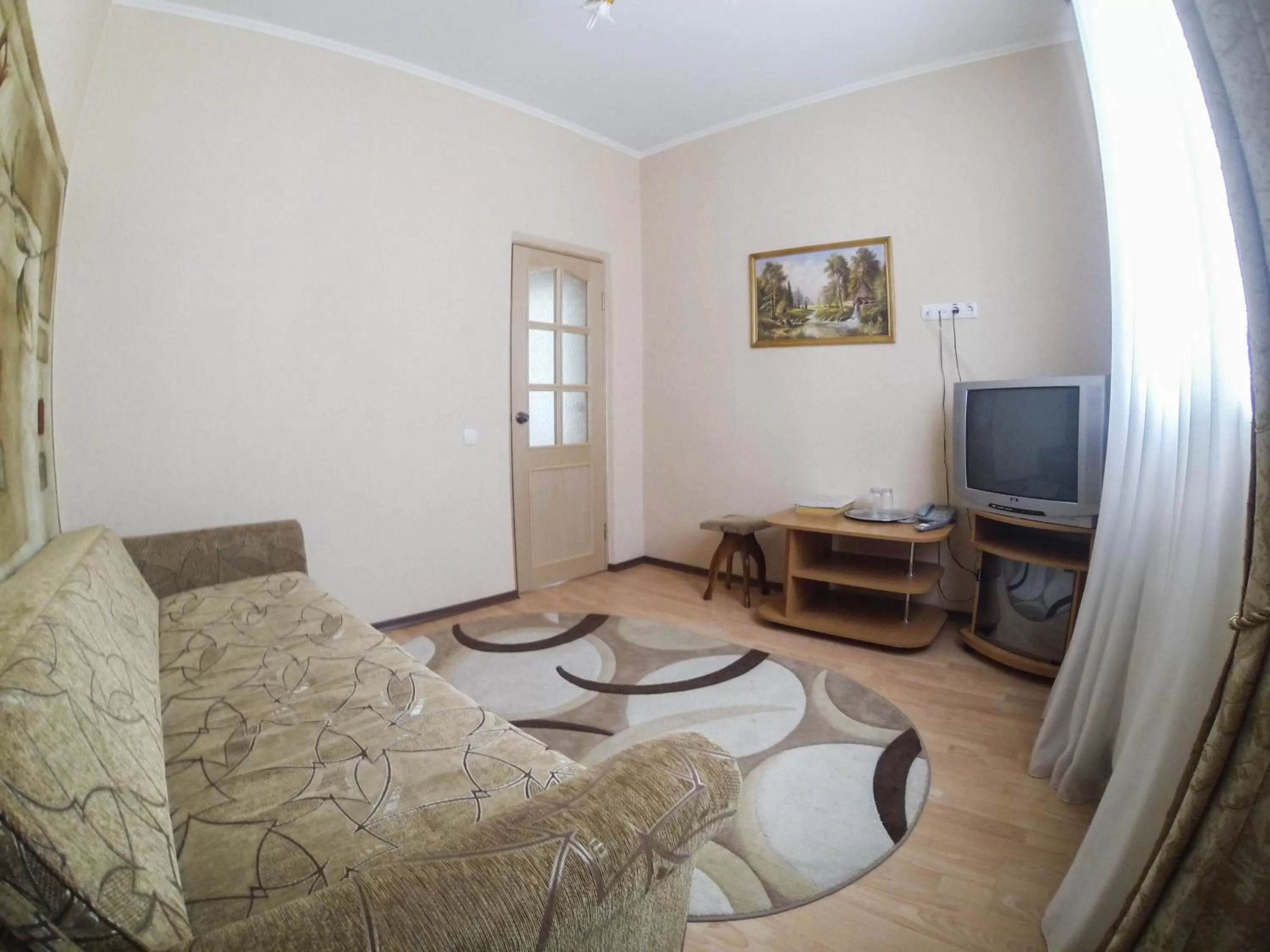Shower, Seating Area in Galian Hotel