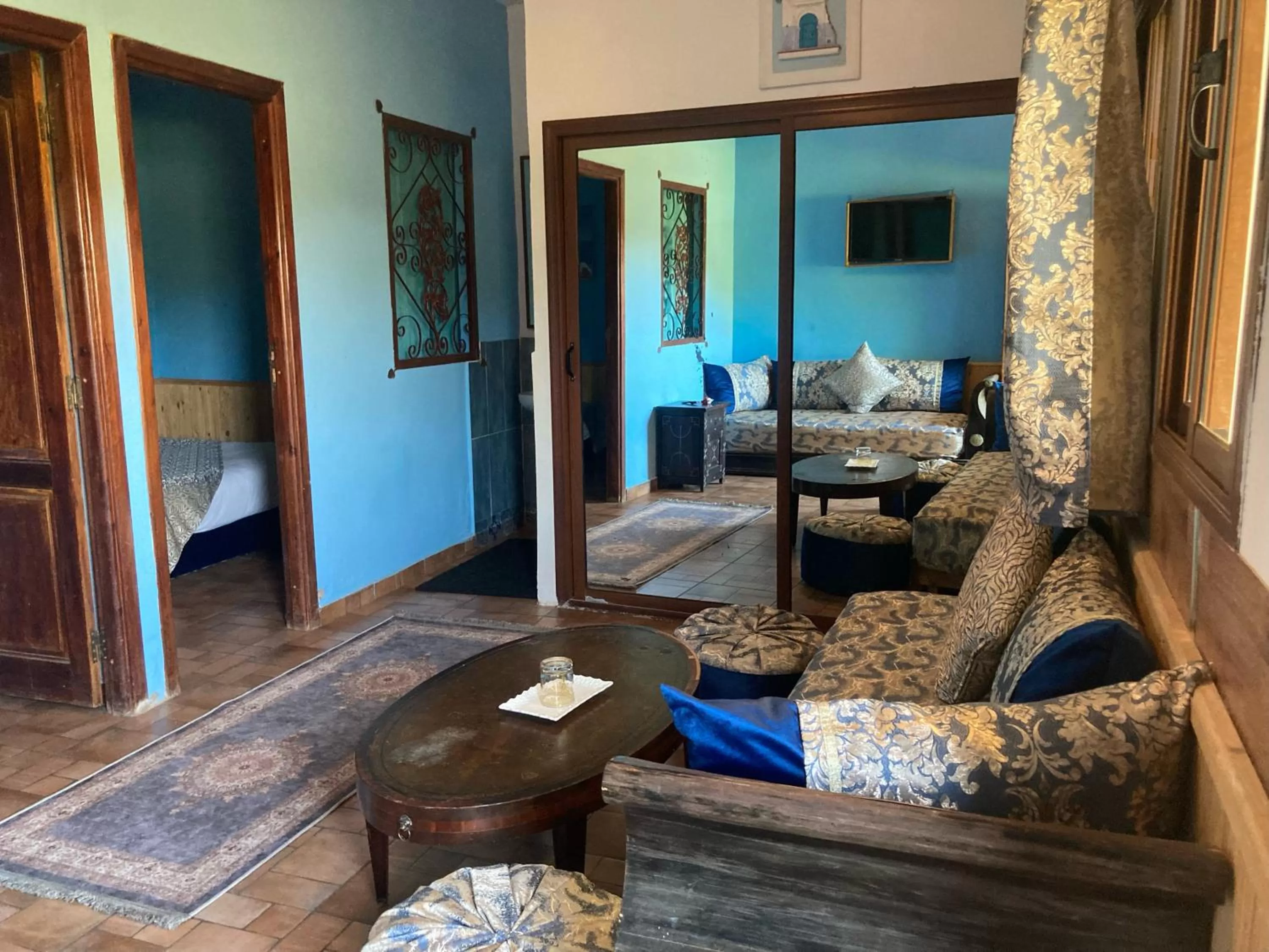 Bedroom, Seating Area in Riad Hamdani