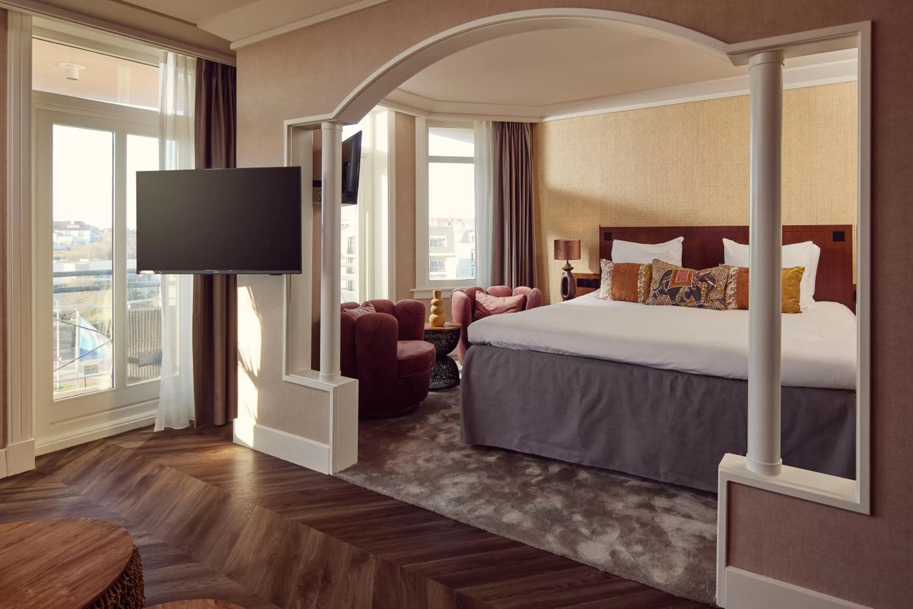 Bedroom, Bed in Van der Valk Palace Hotel Noordwijk