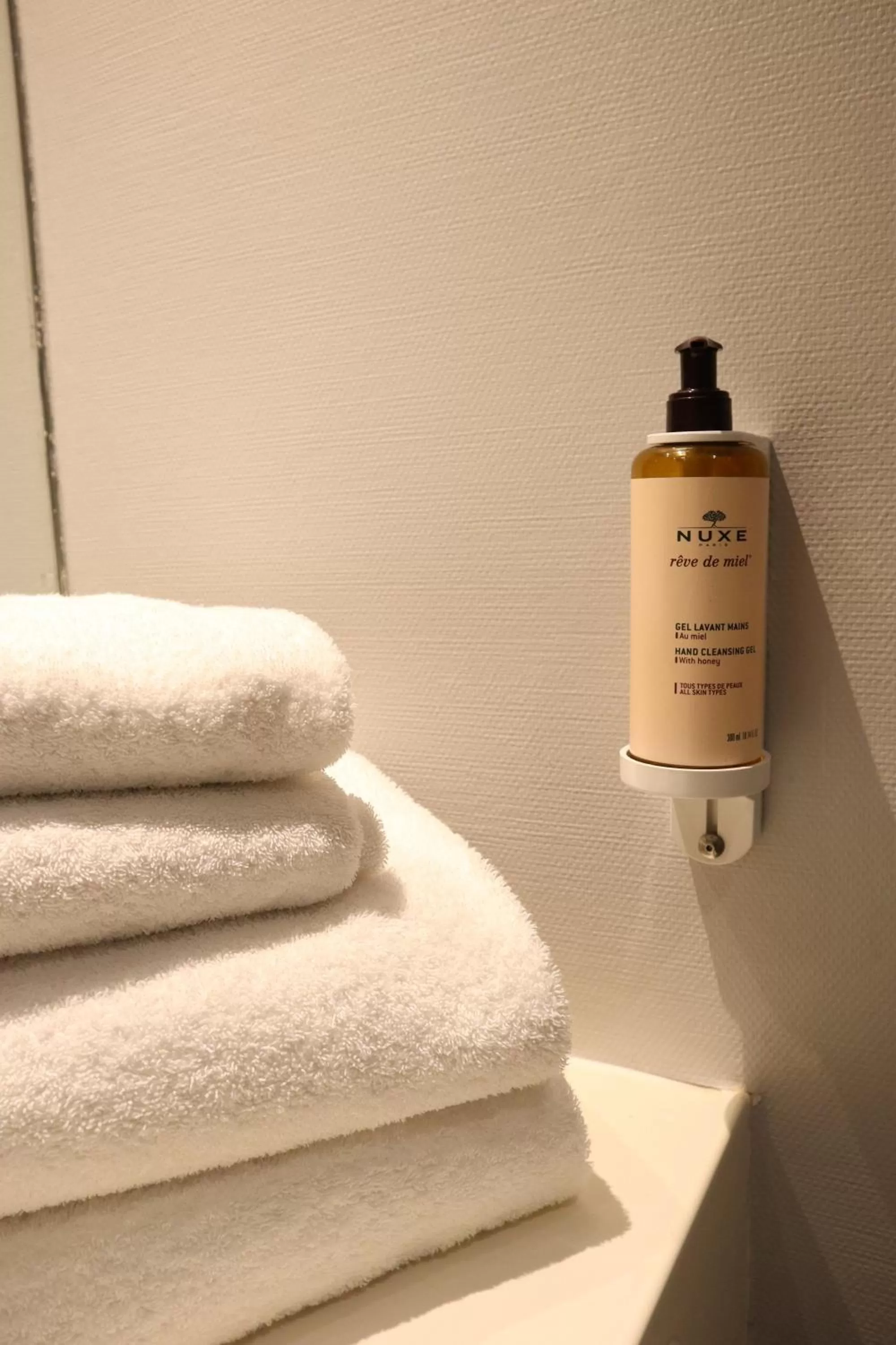 Bathroom in Mercure Château de Fontainebleau