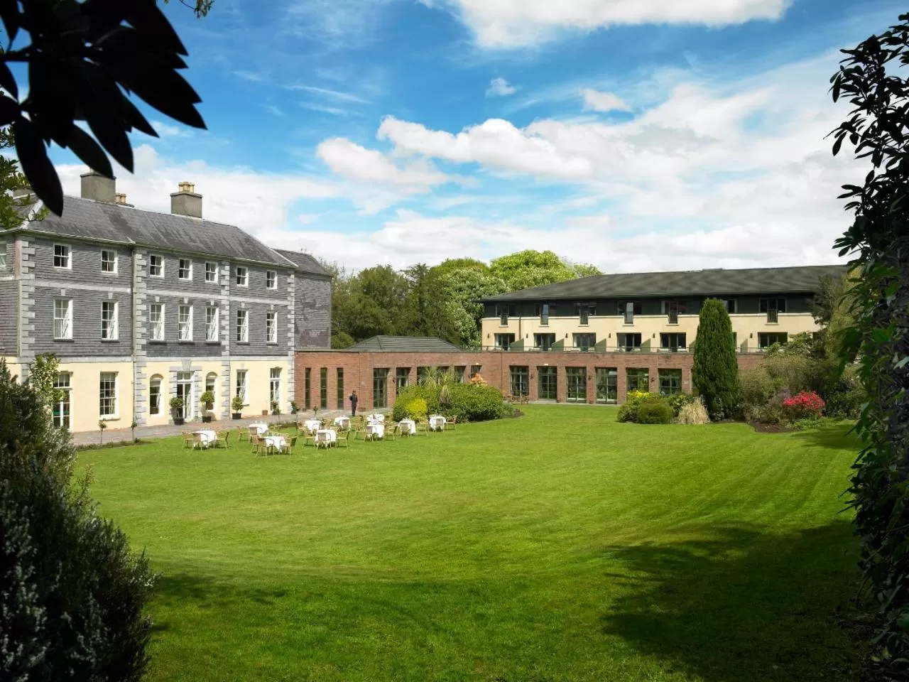 Property building in Maryborough Hotel & Spa