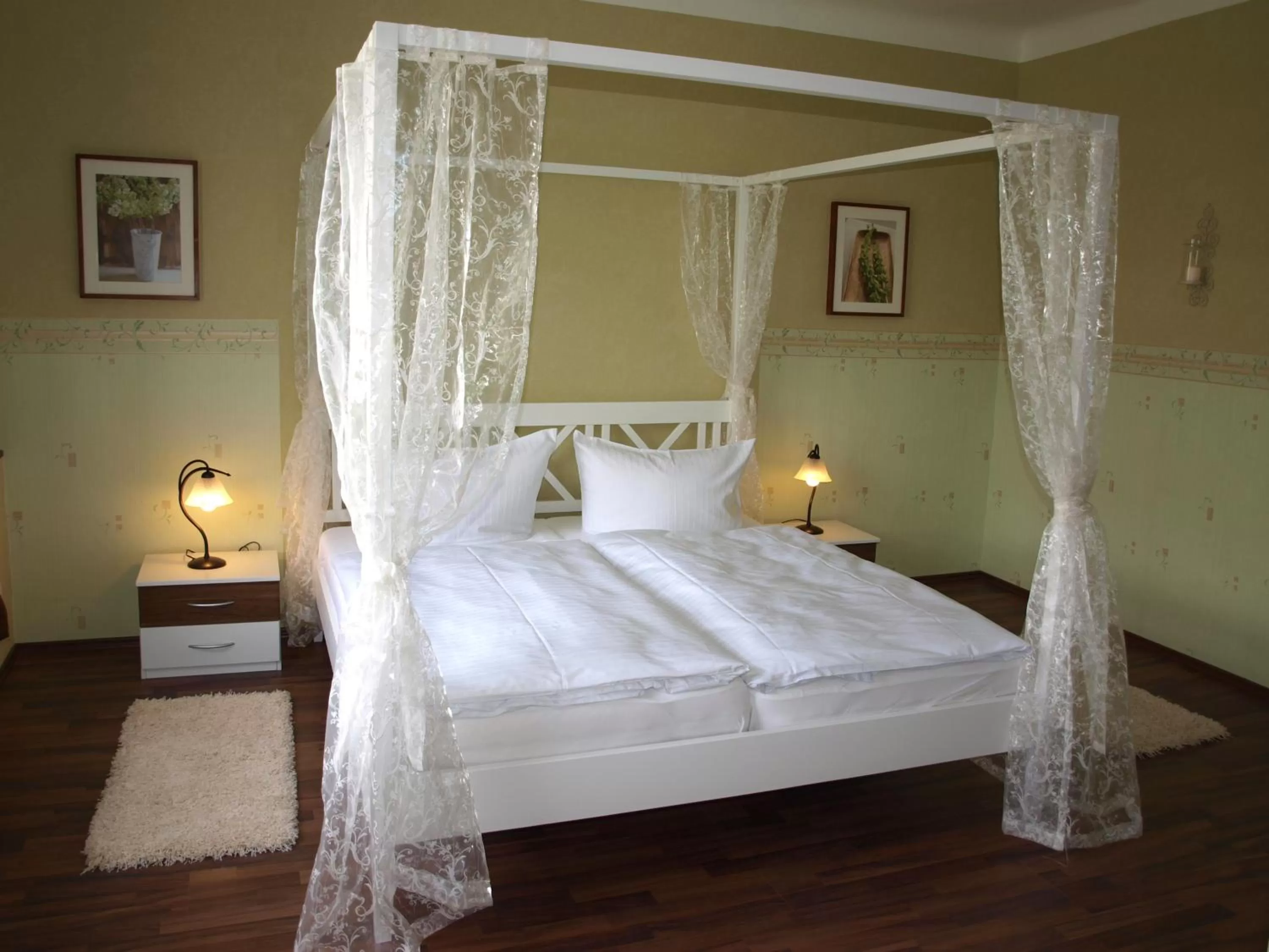 Bed in Hotel am Schützenberg