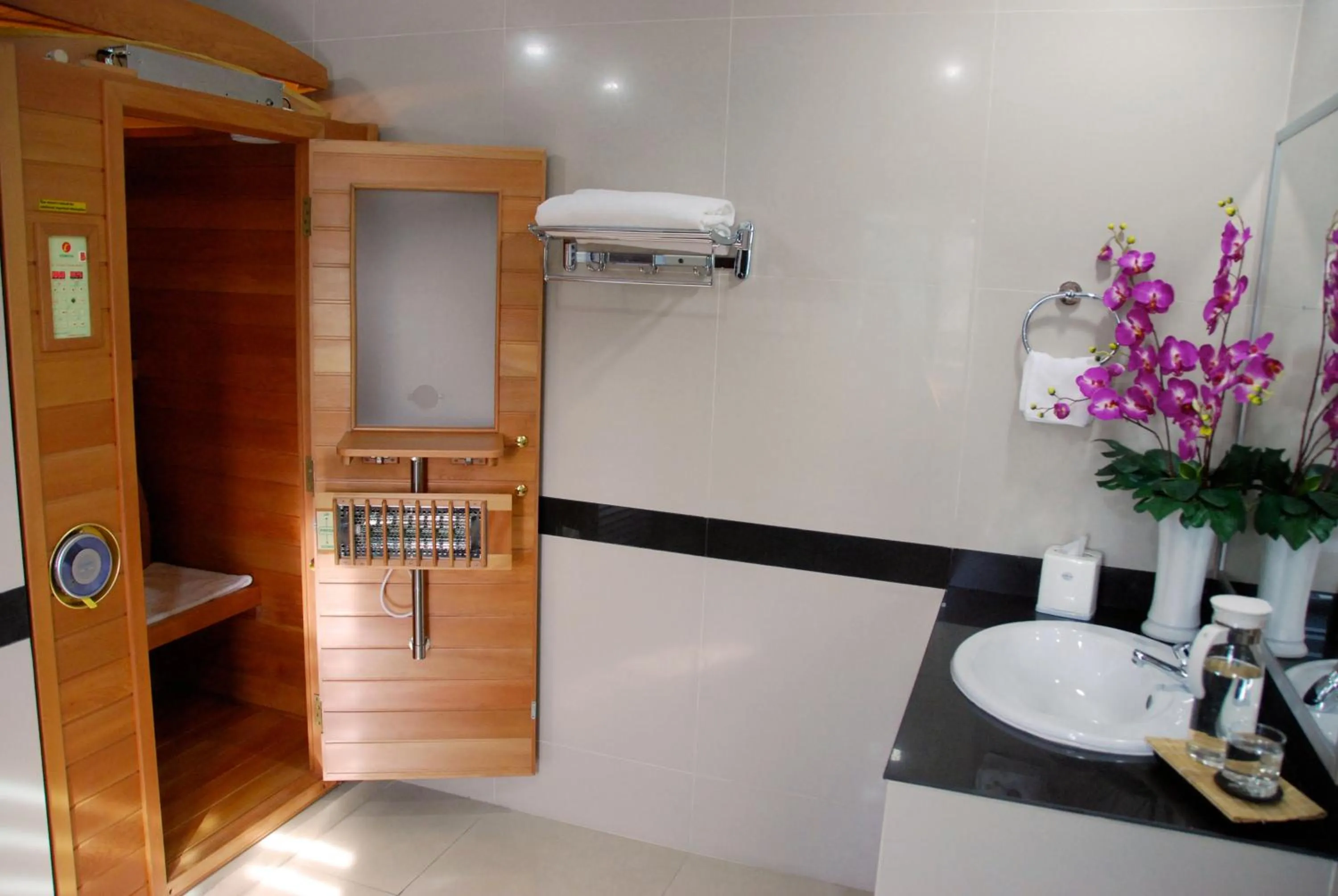 Sauna in Sivalai Place