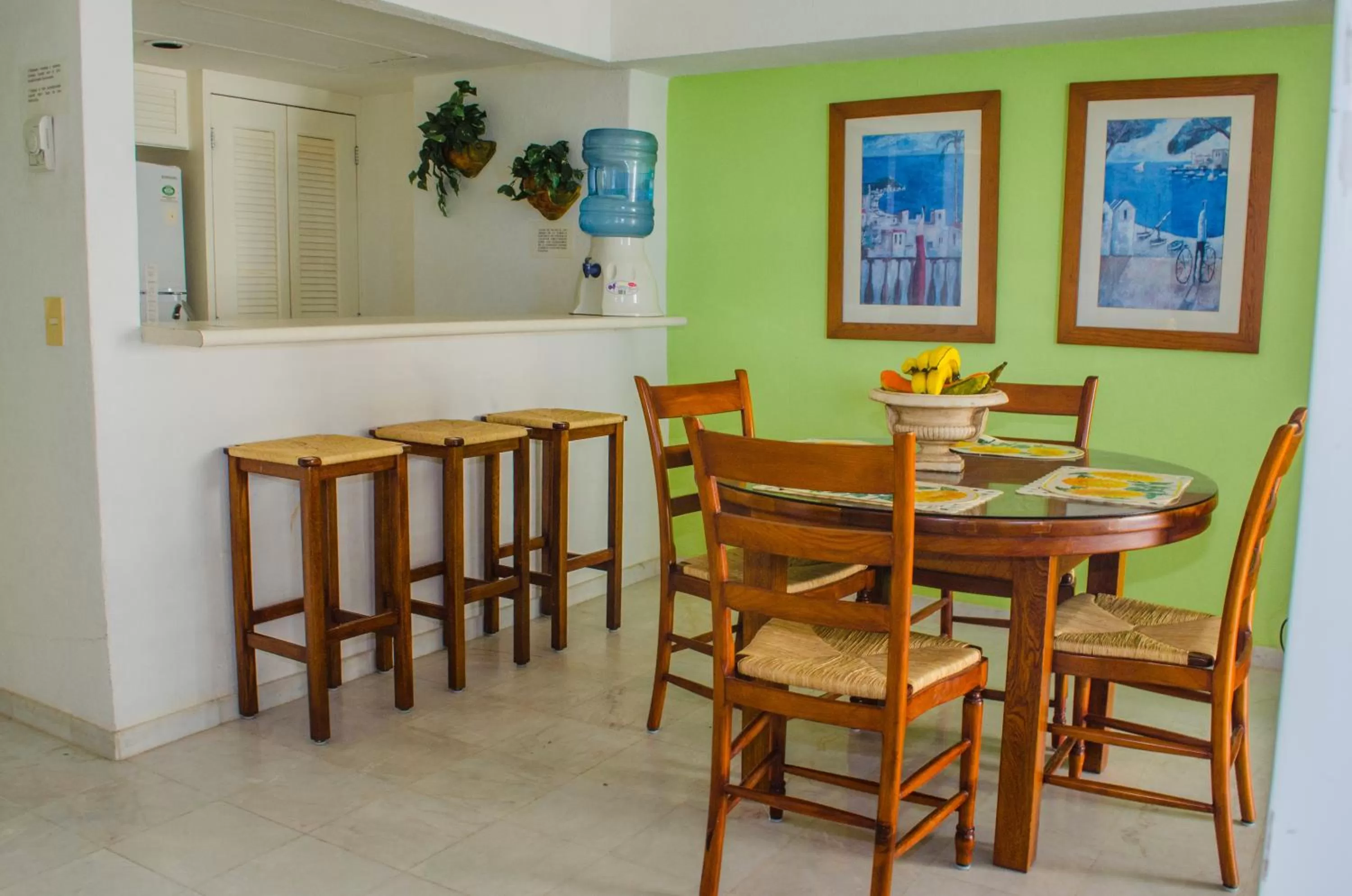 ENNA INN IXTAPA DEPARTAMENTOS ViSTA AL MAR