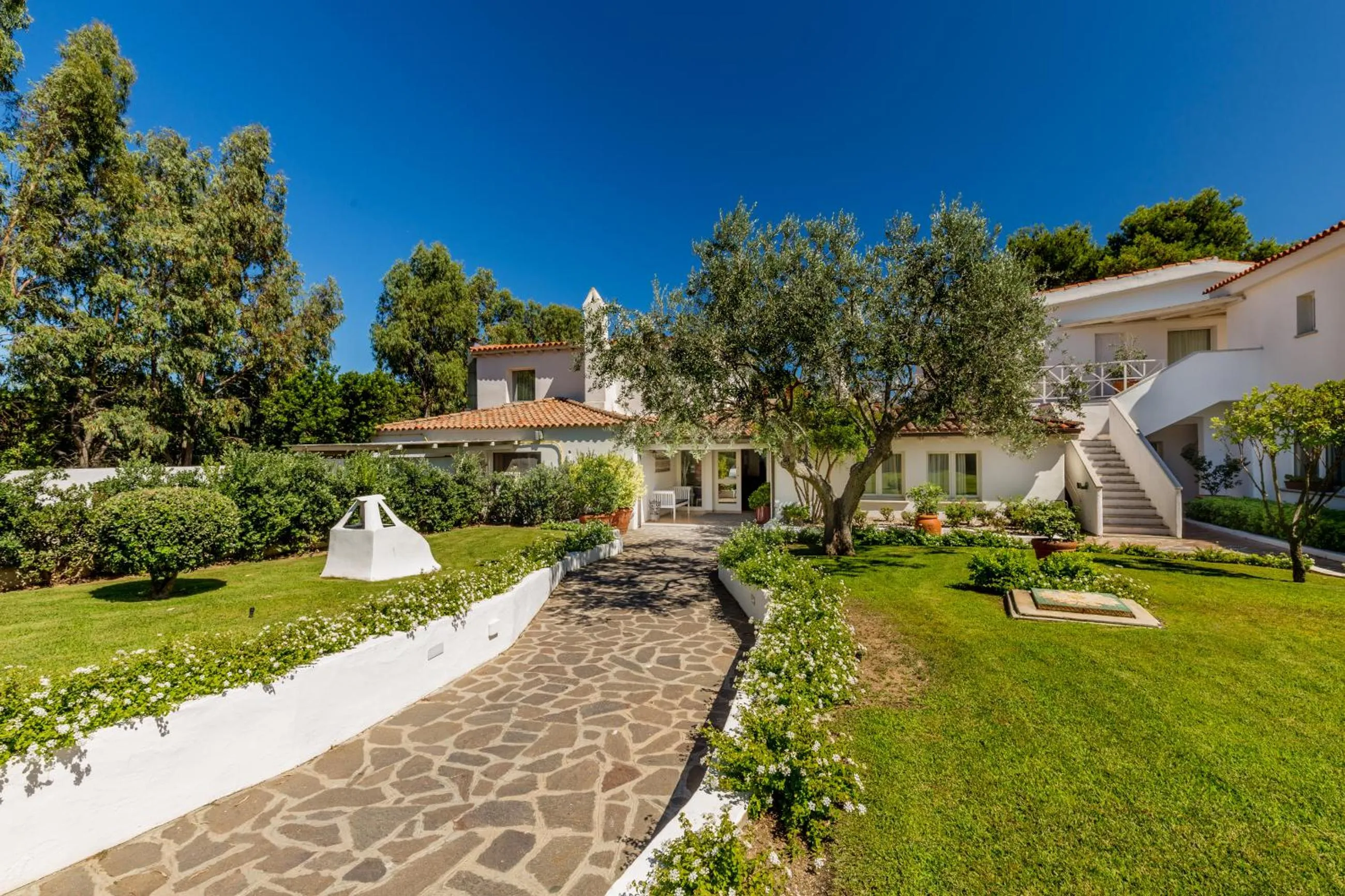 Facade/entrance in The Pelican Beach Resort & SPA - Adults Only