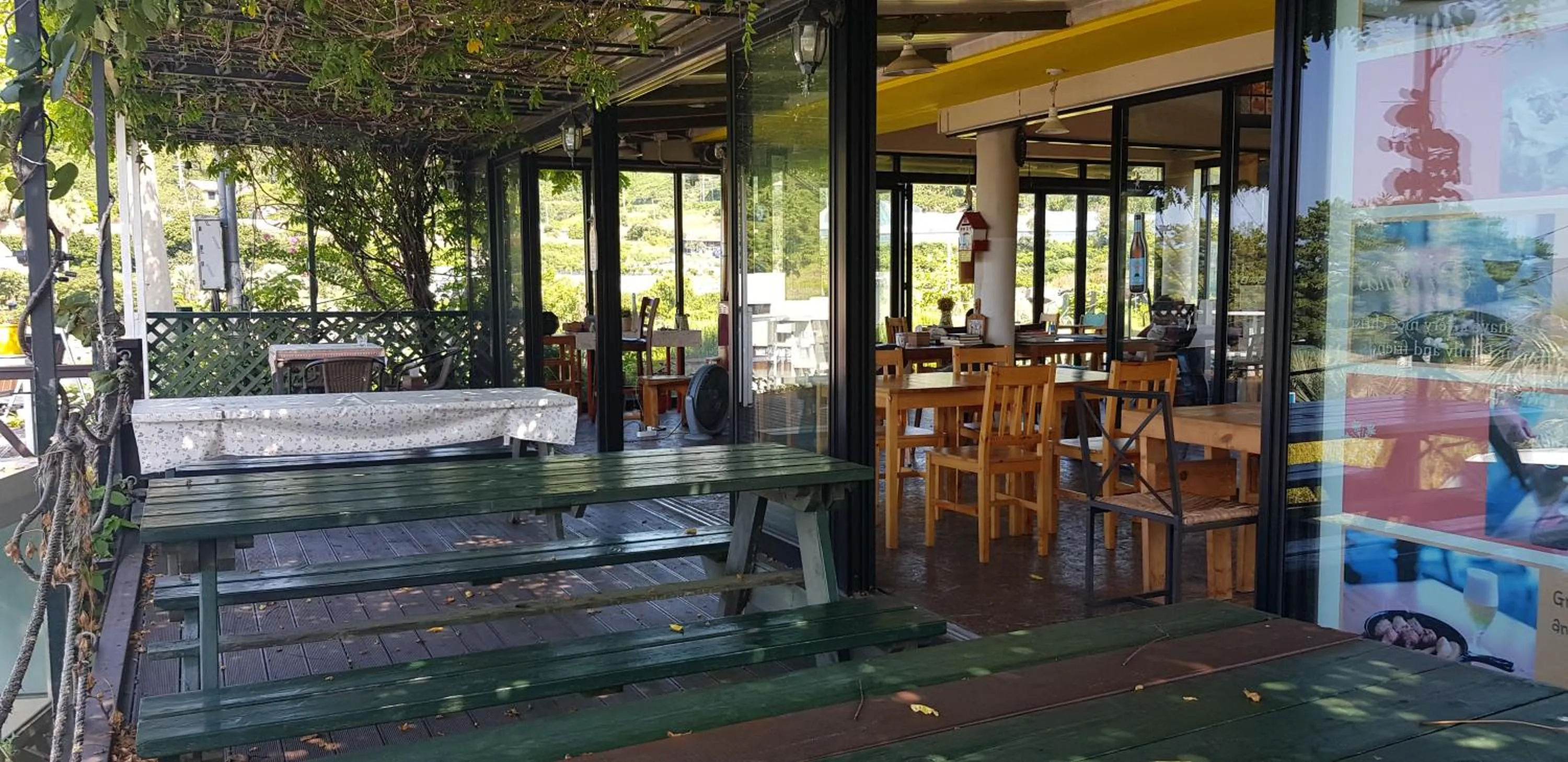 Restaurant/places to eat, Bed in JEJU Doldam B&B