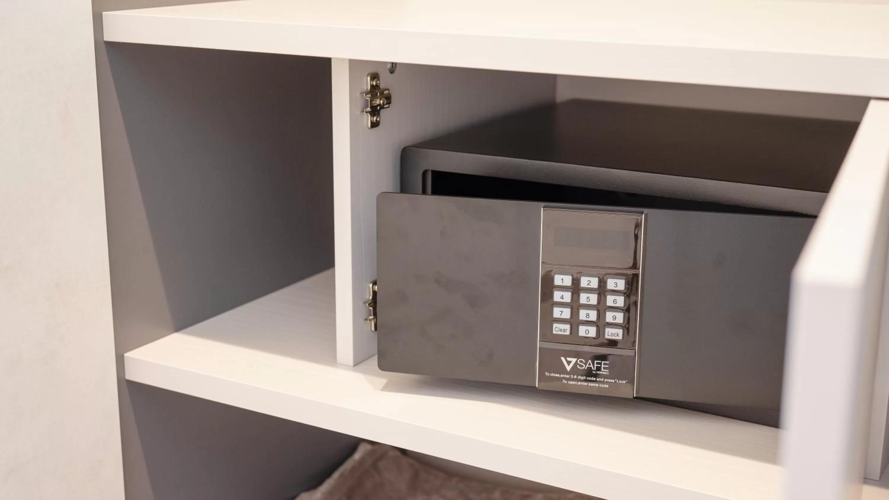 safe in Palermo Historia