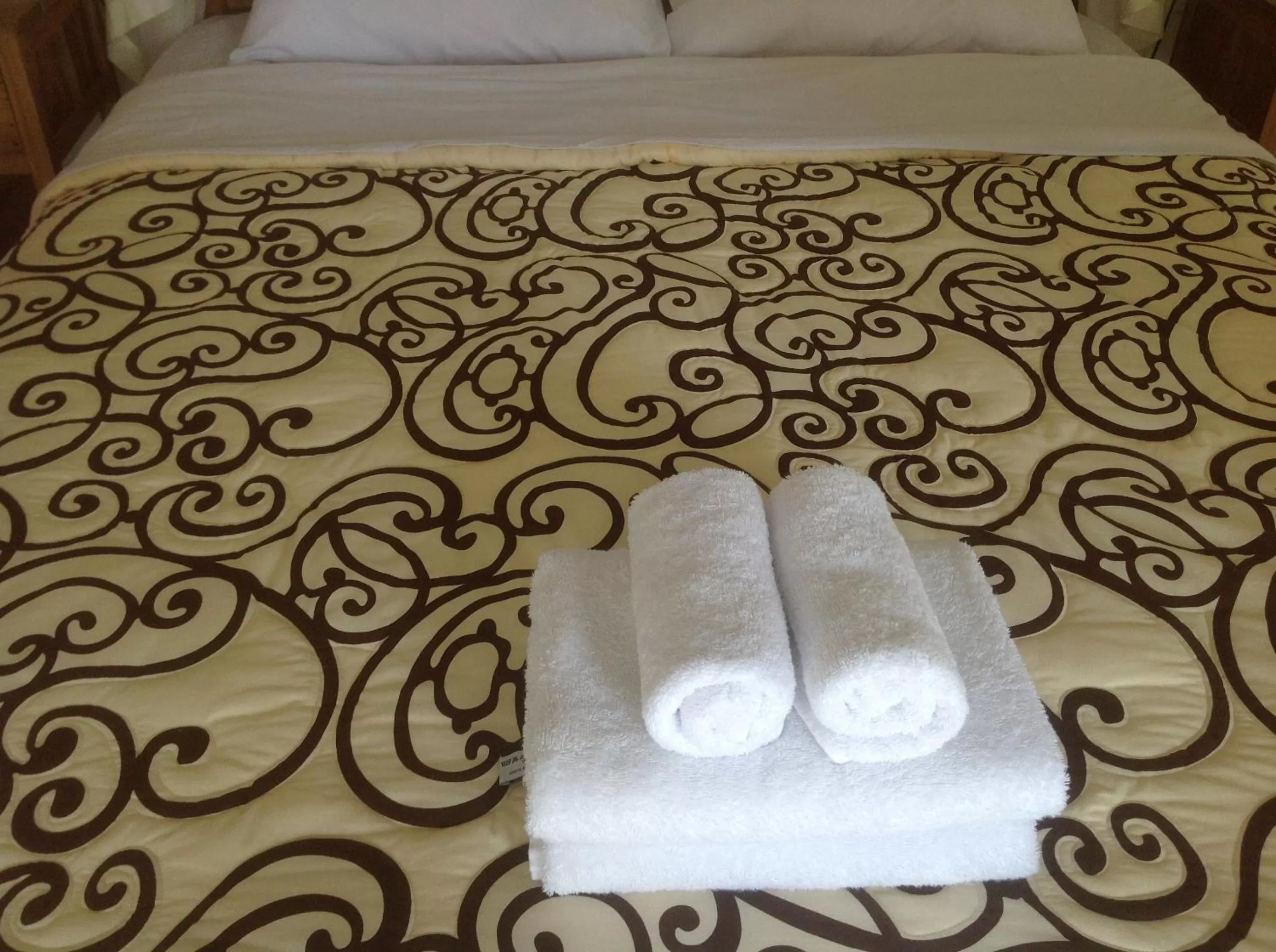 Bed in Suka's House Bed & Breakfast