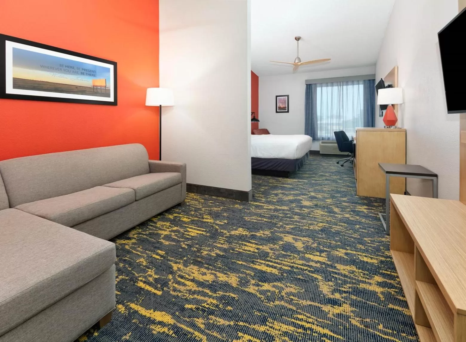 Bed in La Quinta by Wyndham Dallas - Las Colinas