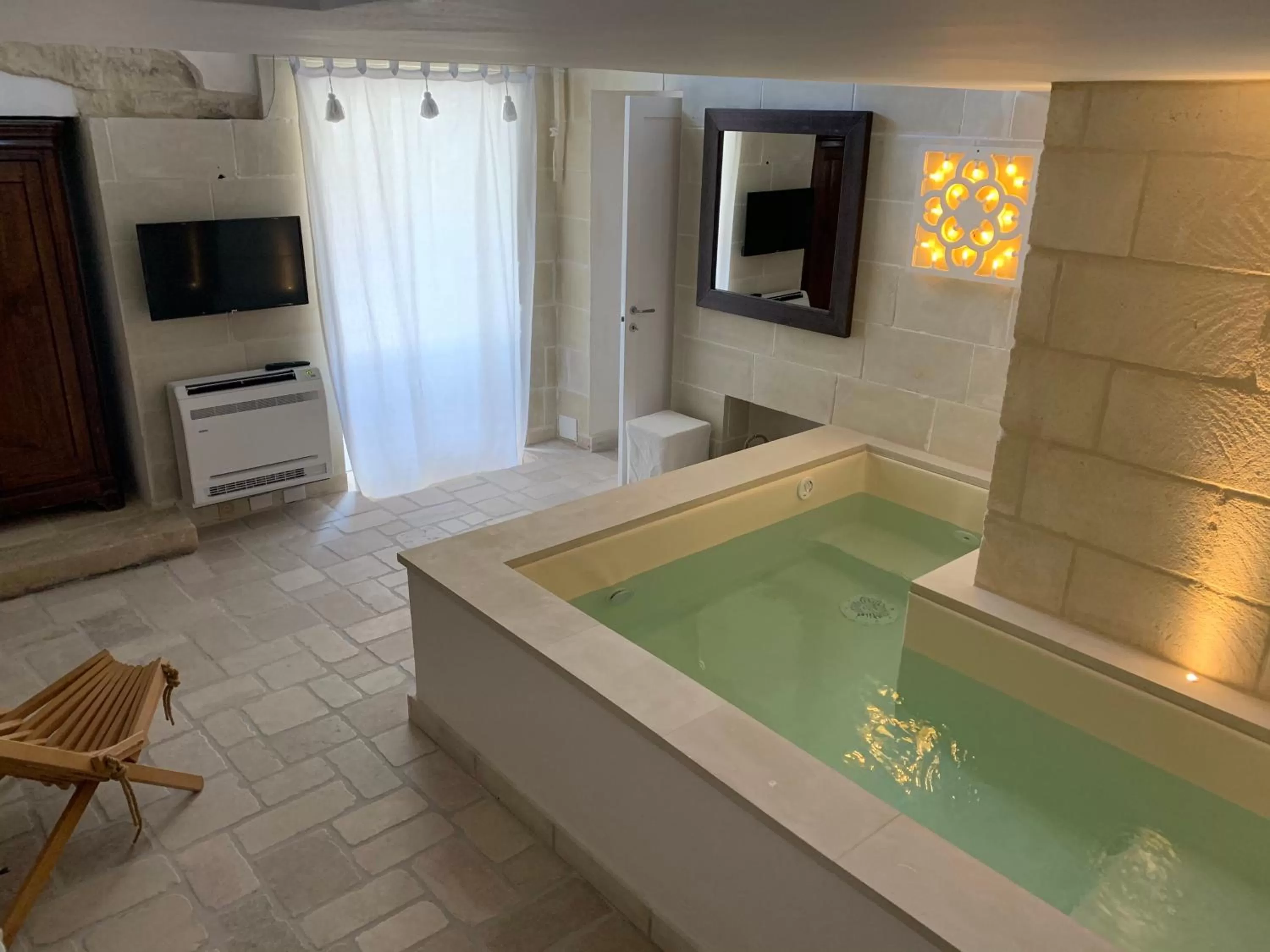 Swimming pool in Masseria dei Monaci