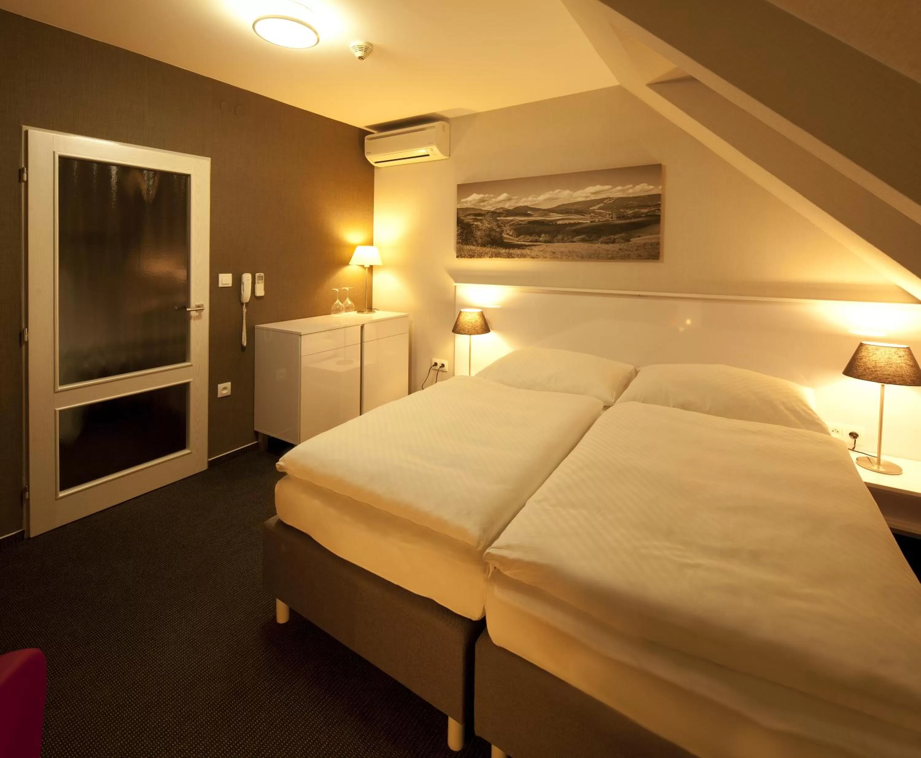 Photo of the whole room, Bed in Top Penzión Marína